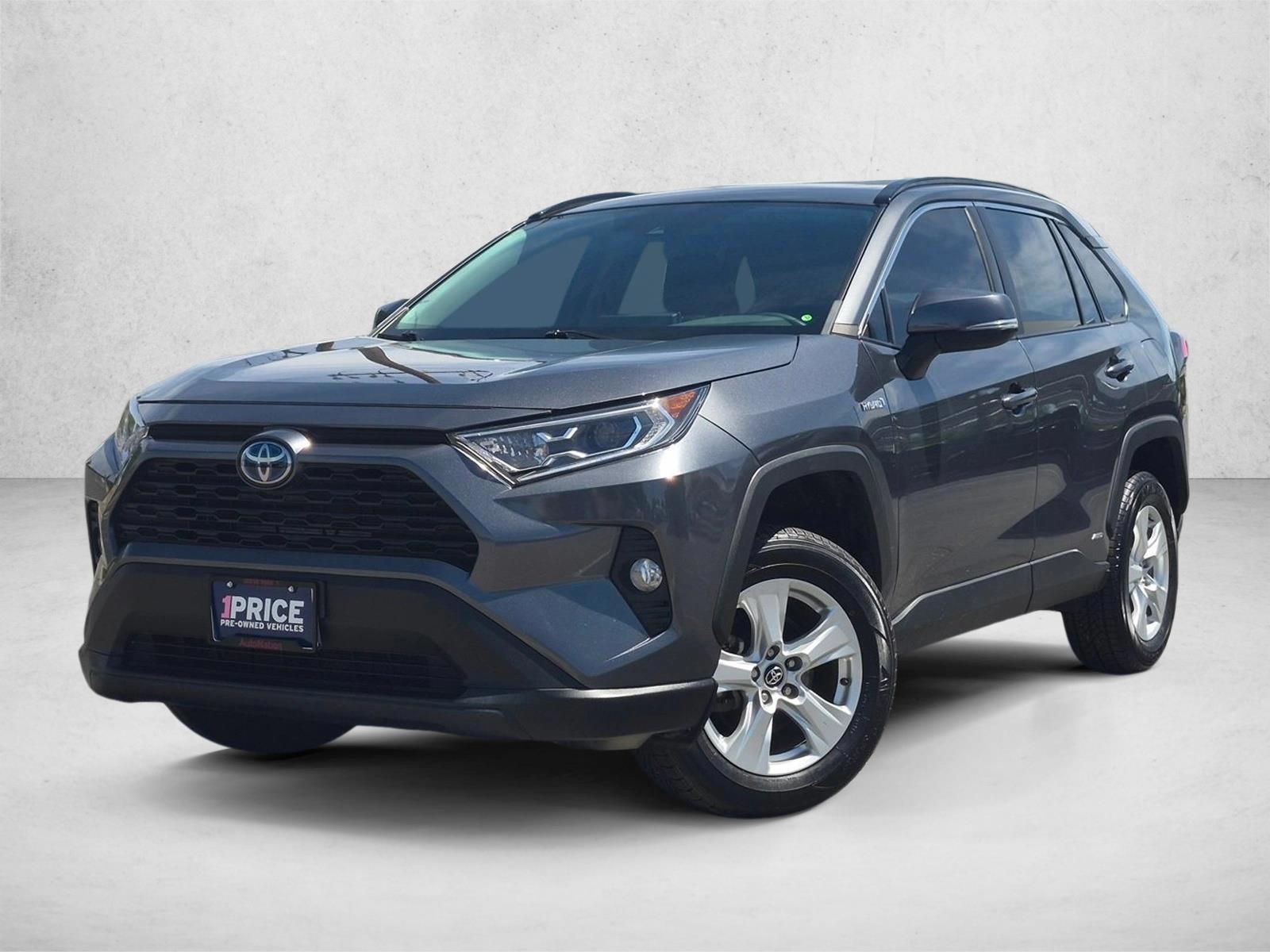 Thumbnail: 2020 Toyota RAV4 - 1