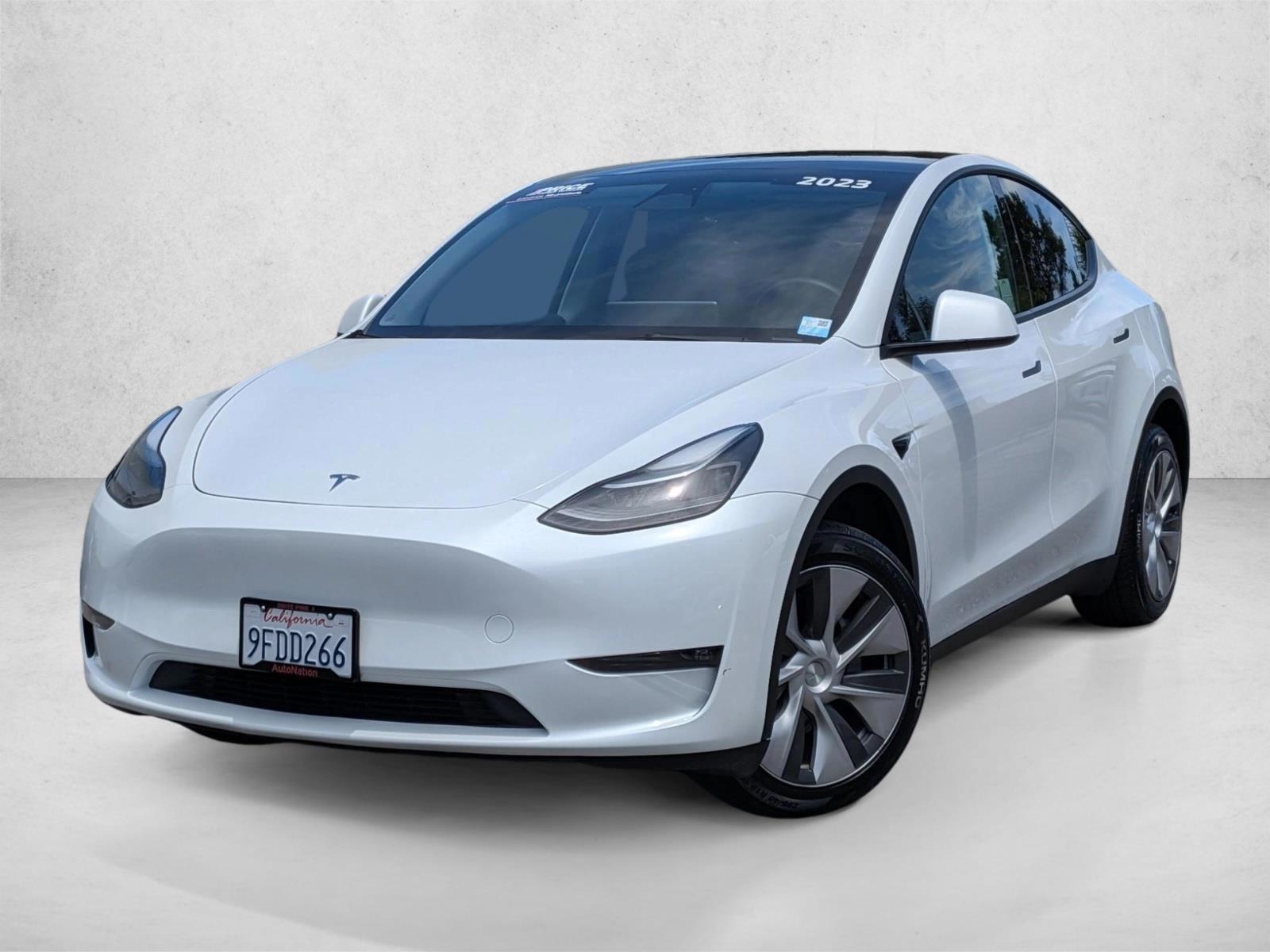 Thumbnail: 2023 Tesla Model Y - 1