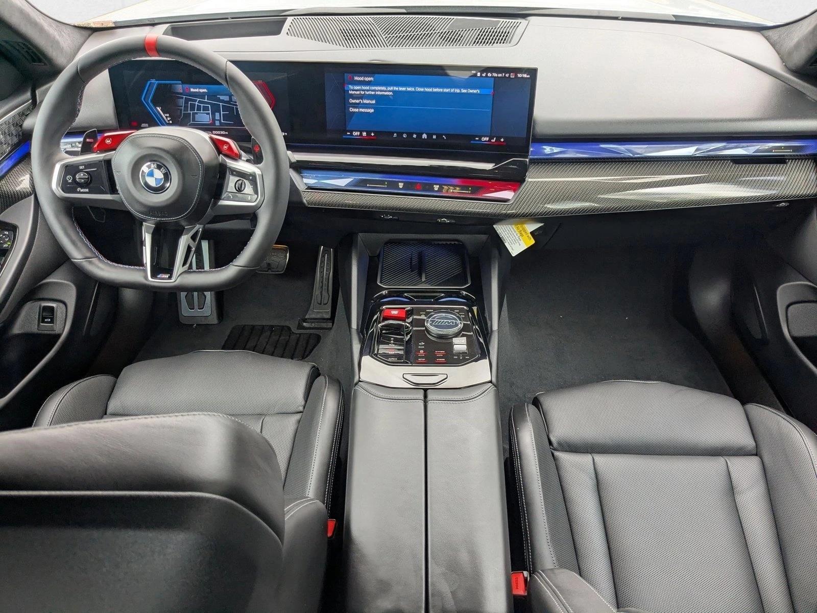 Thumbnail: 2026 BMW M5 - 4