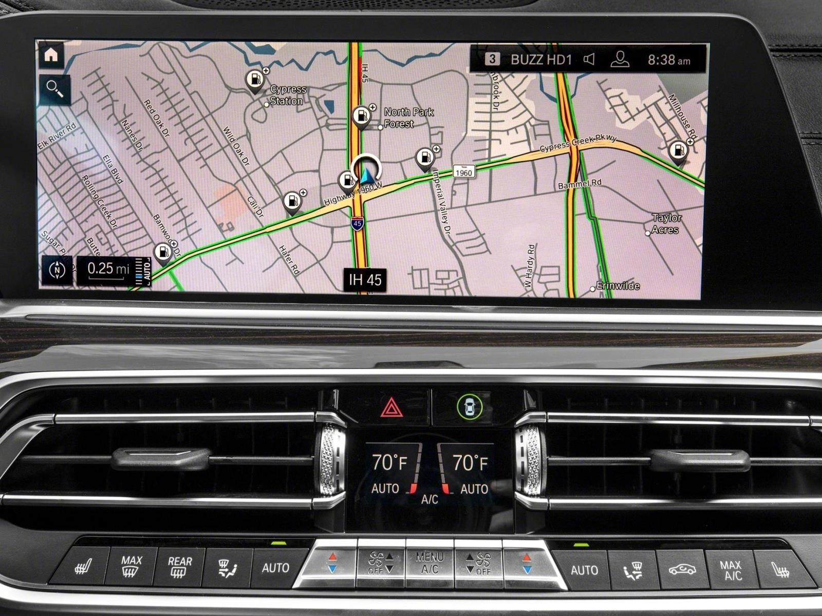 2026 BMW iX 45 - Photo 11
