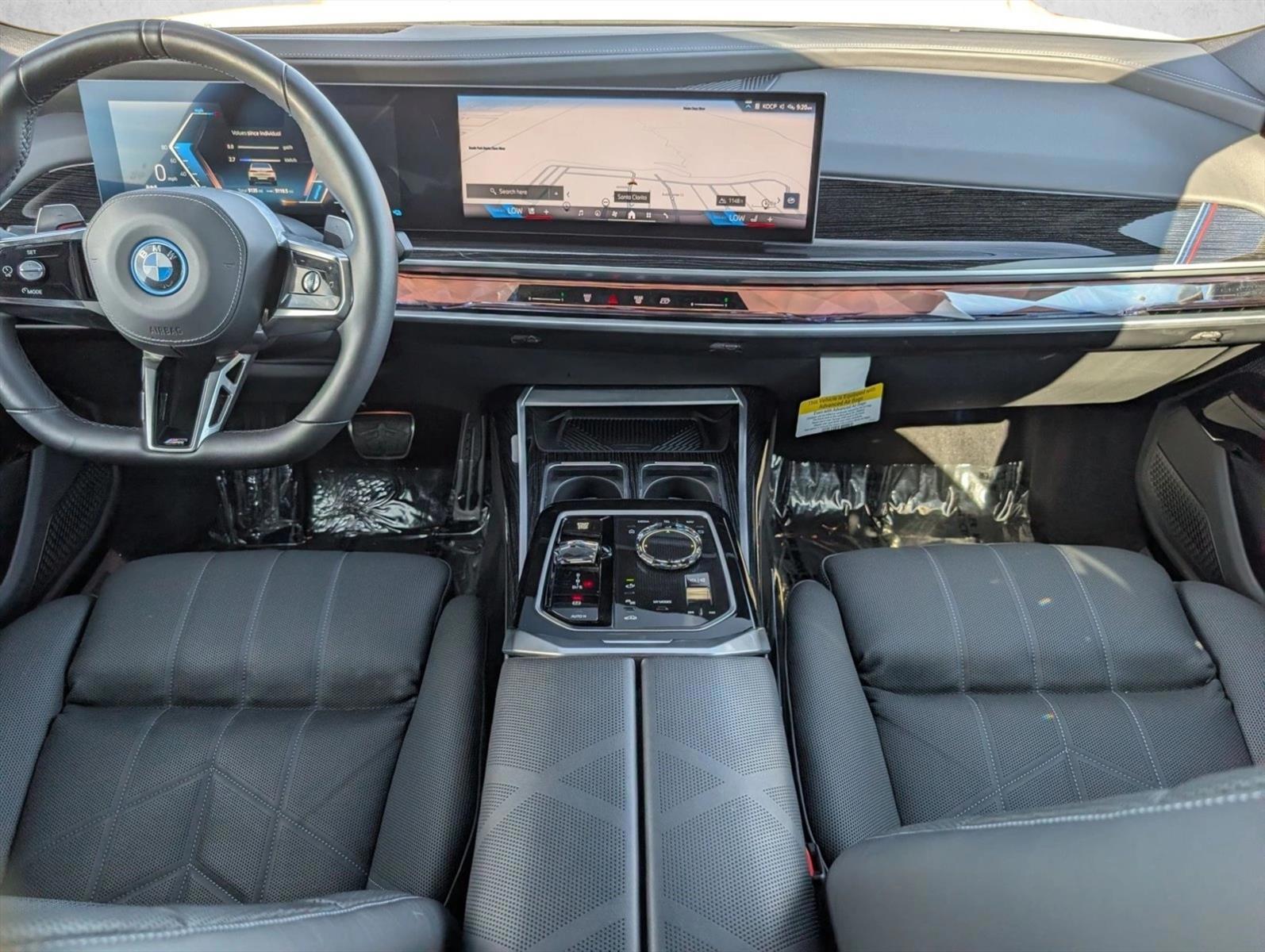 Thumbnail: 2026 BMW 7 Series - 4