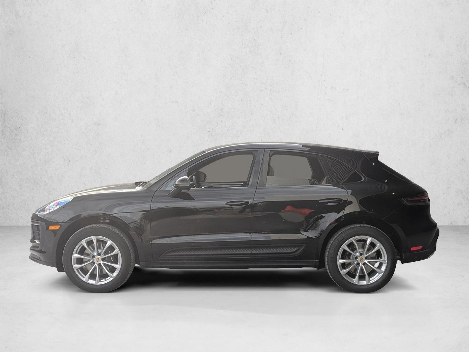 Thumbnail: 2026 Porsche Macan - 2