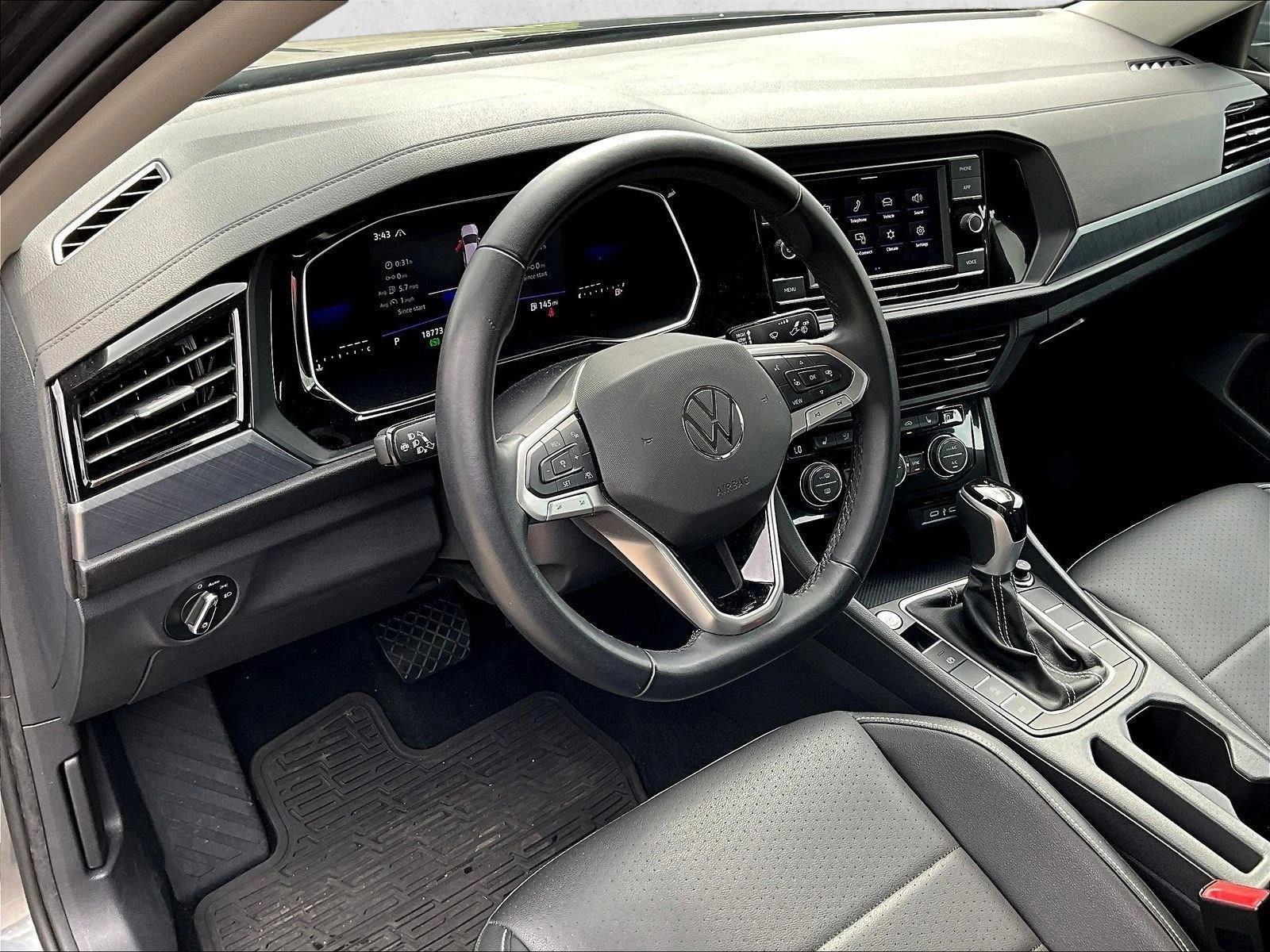 Thumbnail: 2024 Volkswagen Jetta - 4