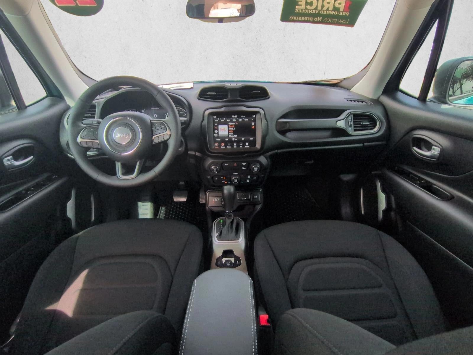 Thumbnail: 2022 Jeep Renegade - 3