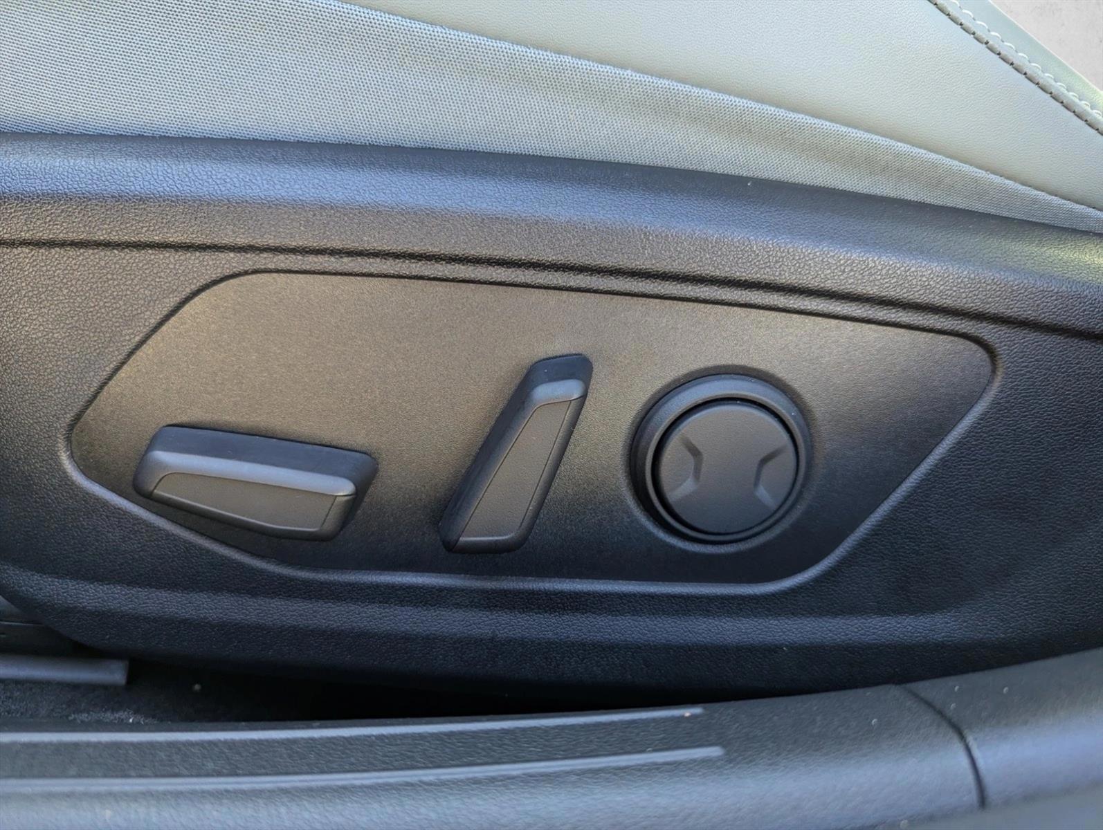 Thumbnail: 2025 Hyundai Elantra - 3
