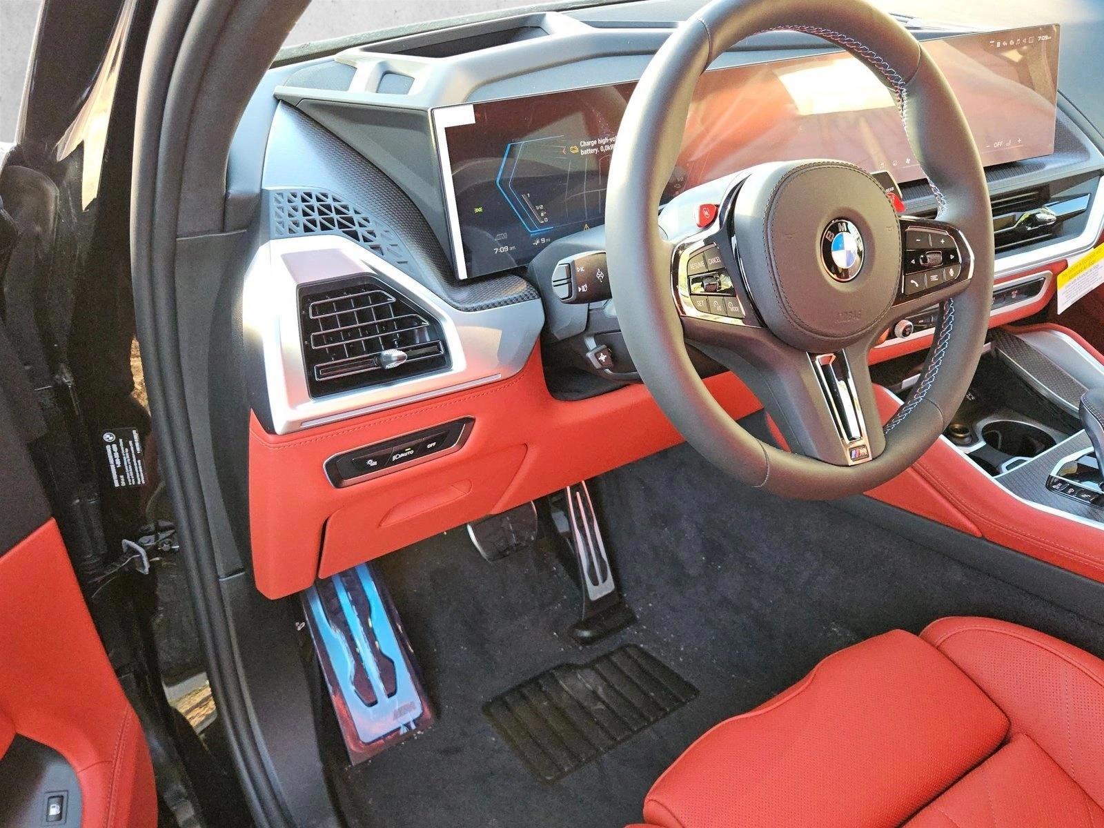 Thumbnail: 2026 BMW XM - 3