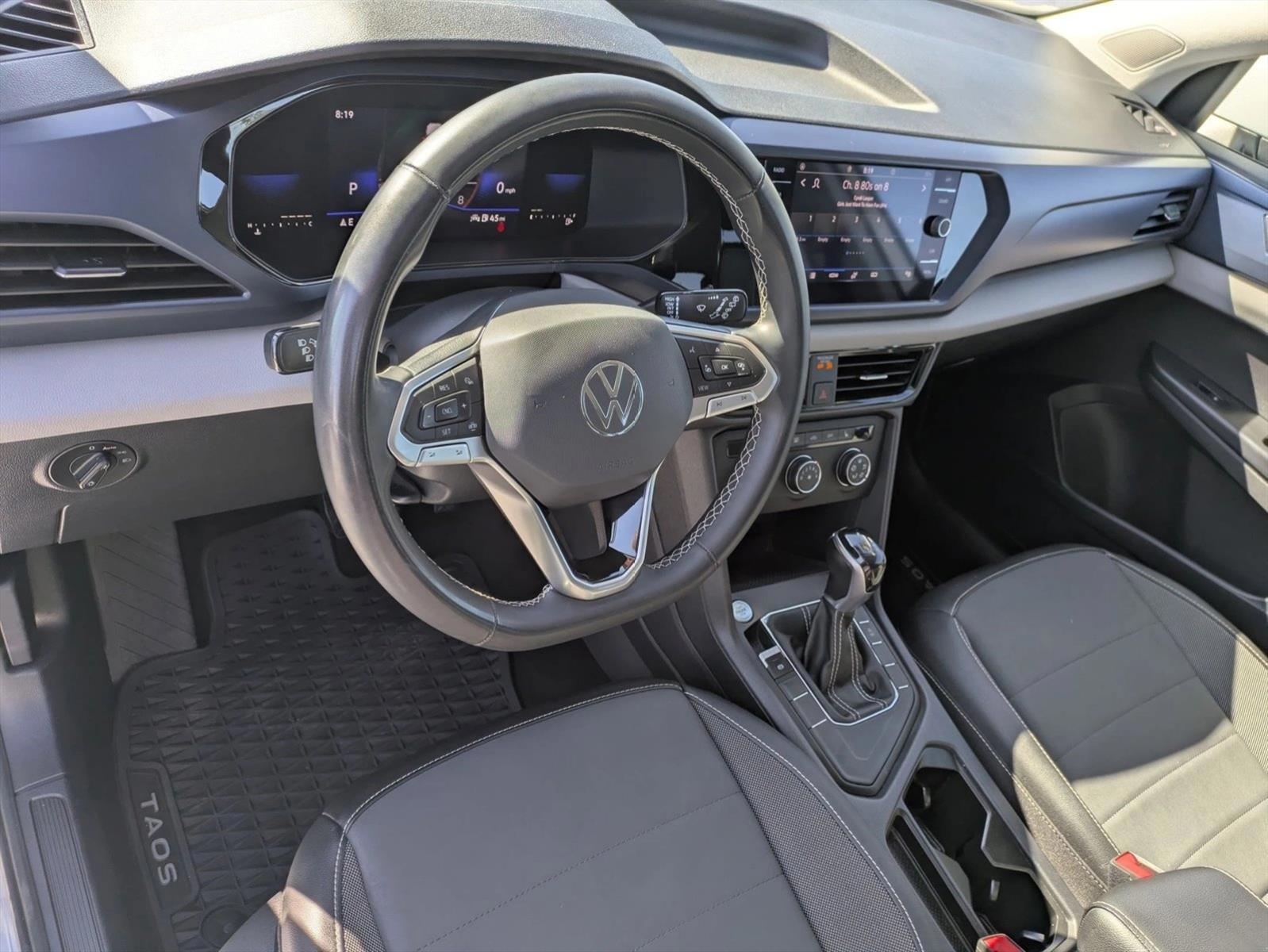 Thumbnail: 2022 Volkswagen Taos - 3