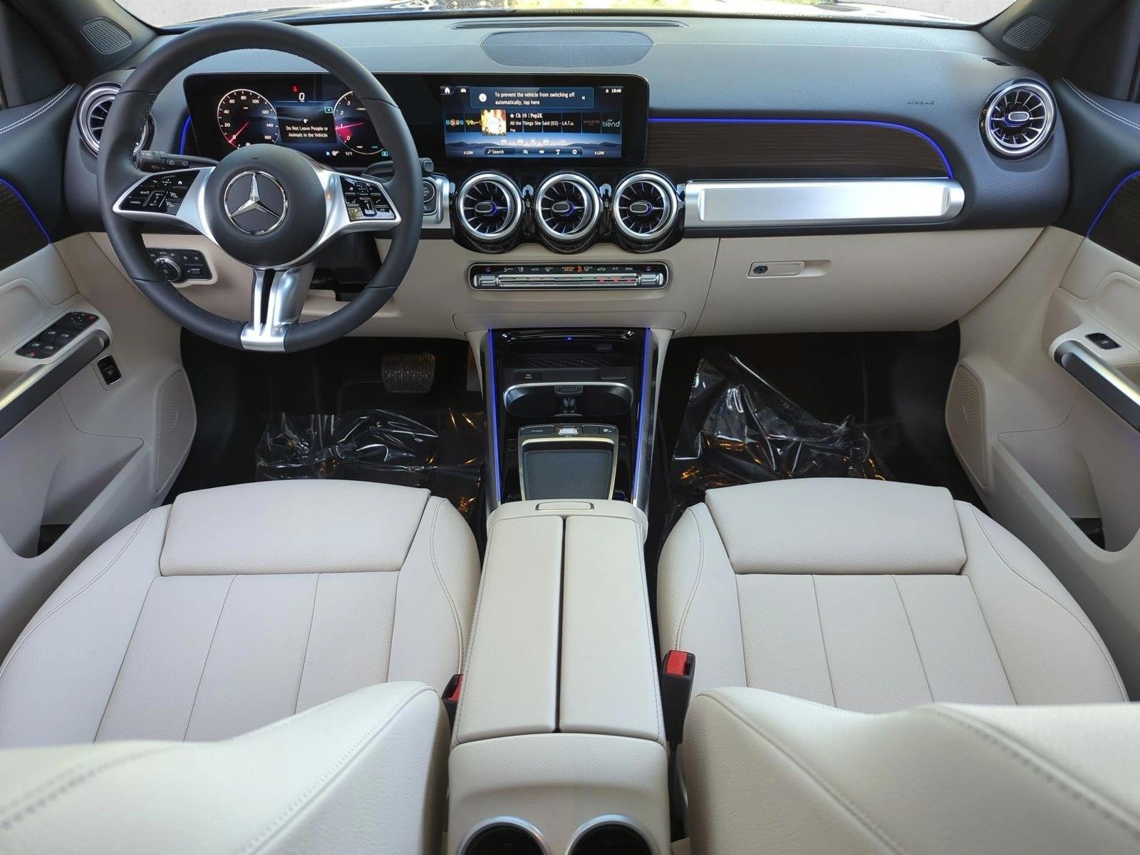 Thumbnail: 2026 Mercedes-Benz GLB - 4