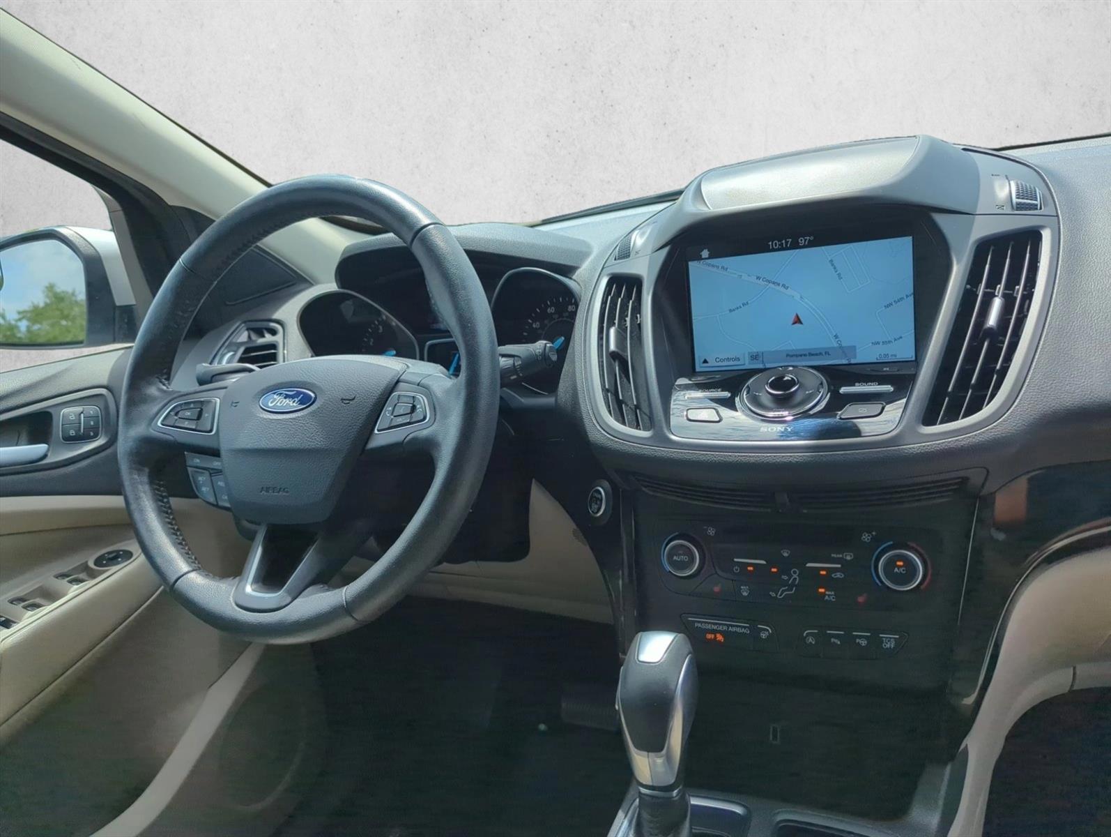 Thumbnail: 2019 Ford Escape - 3