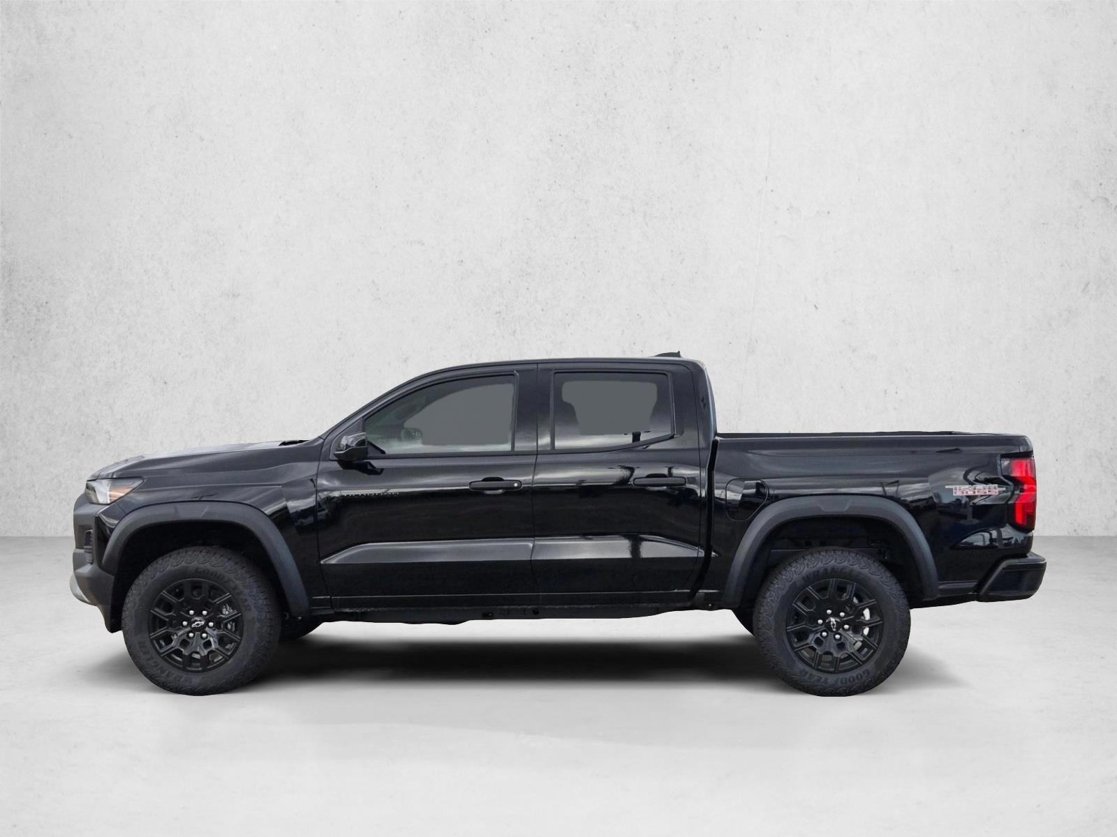 Thumbnail: 2026 Chevrolet Colorado - 2