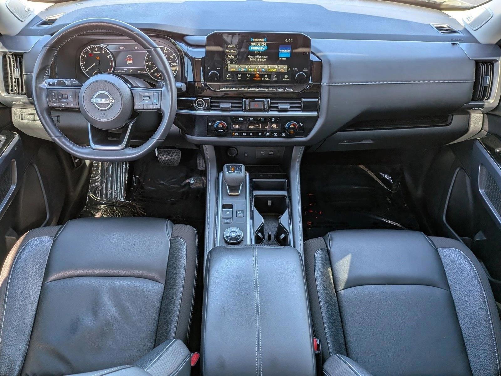 Thumbnail: 2022 Nissan Pathfinder - 4