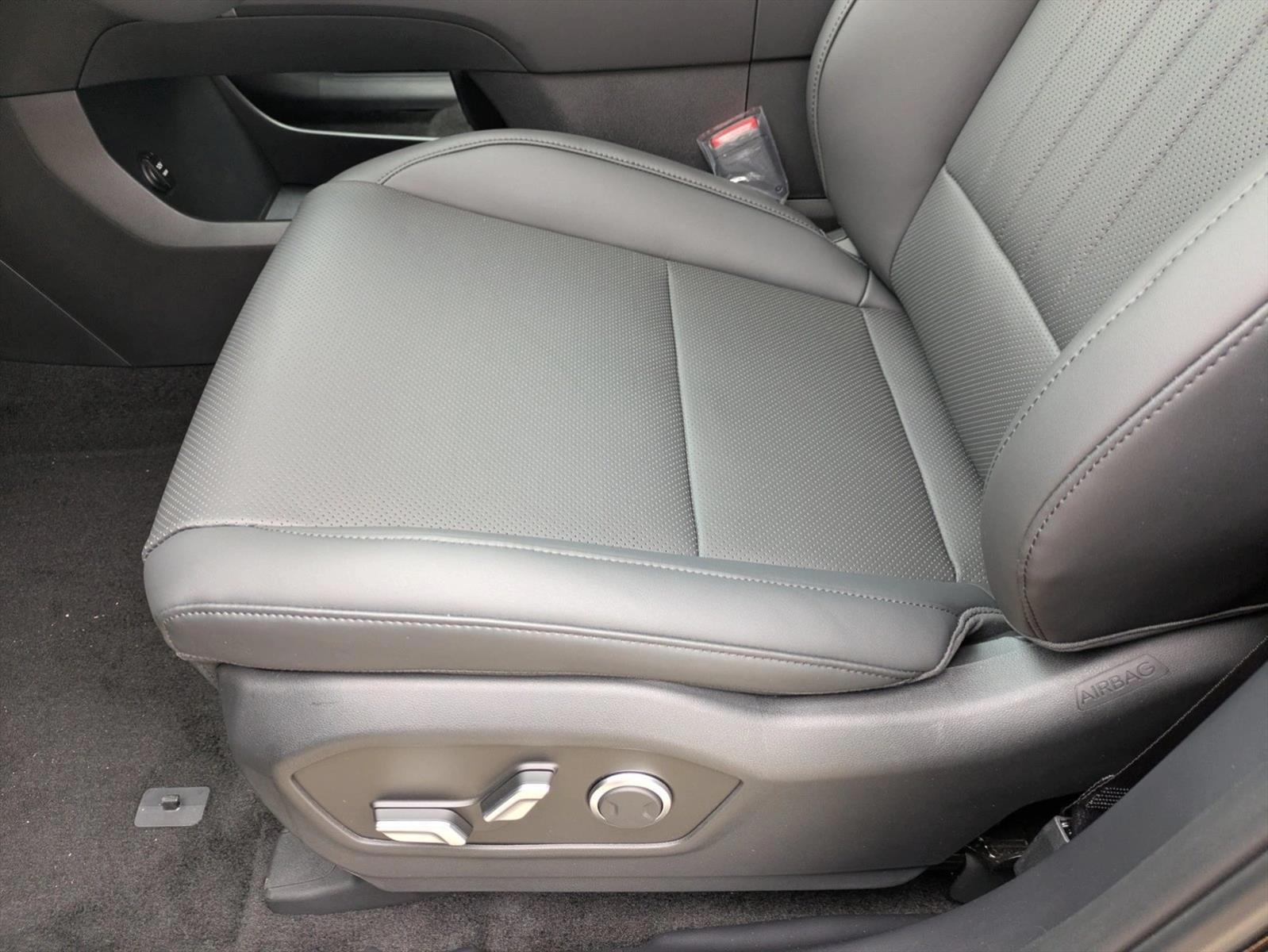 Thumbnail: 2027 Hyundai Santa Fe - 4