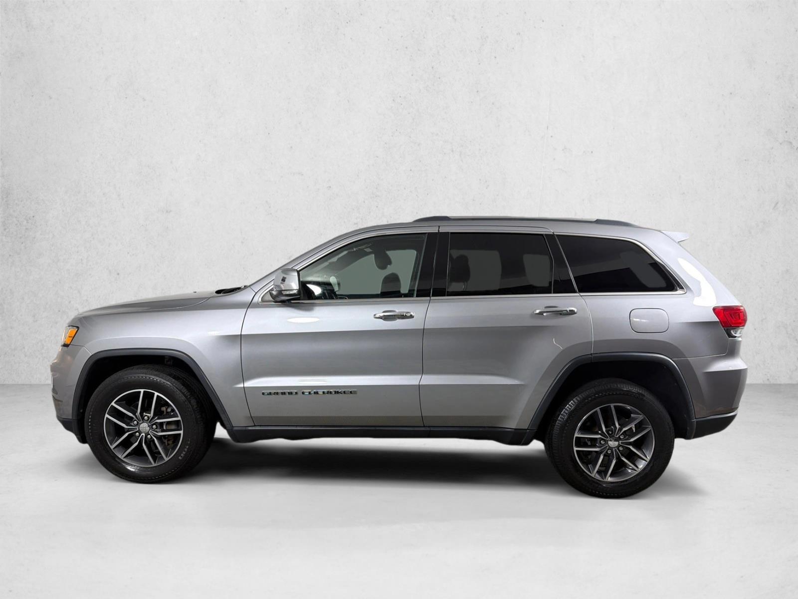 Thumbnail: 2017 Jeep Grand Cherokee - 2