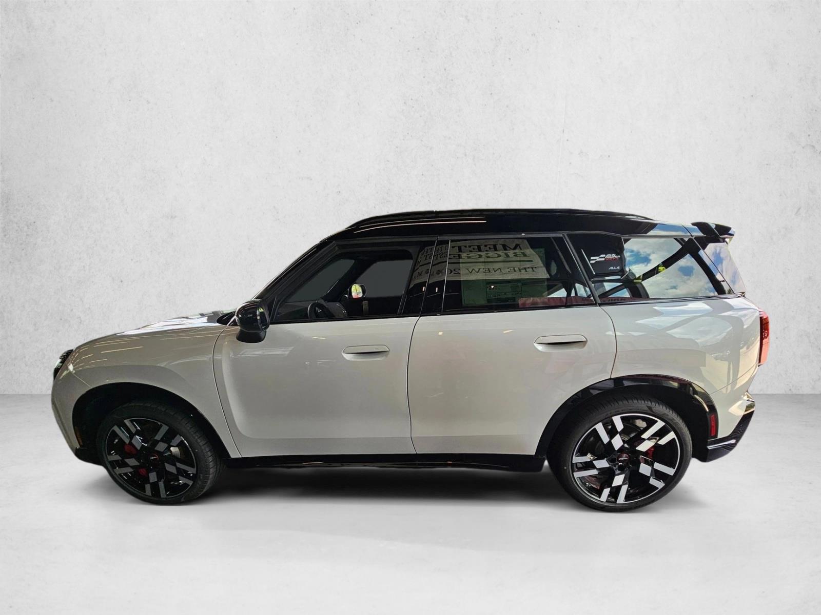 Thumbnail: 2027 MINI Cooper Countryman - 2