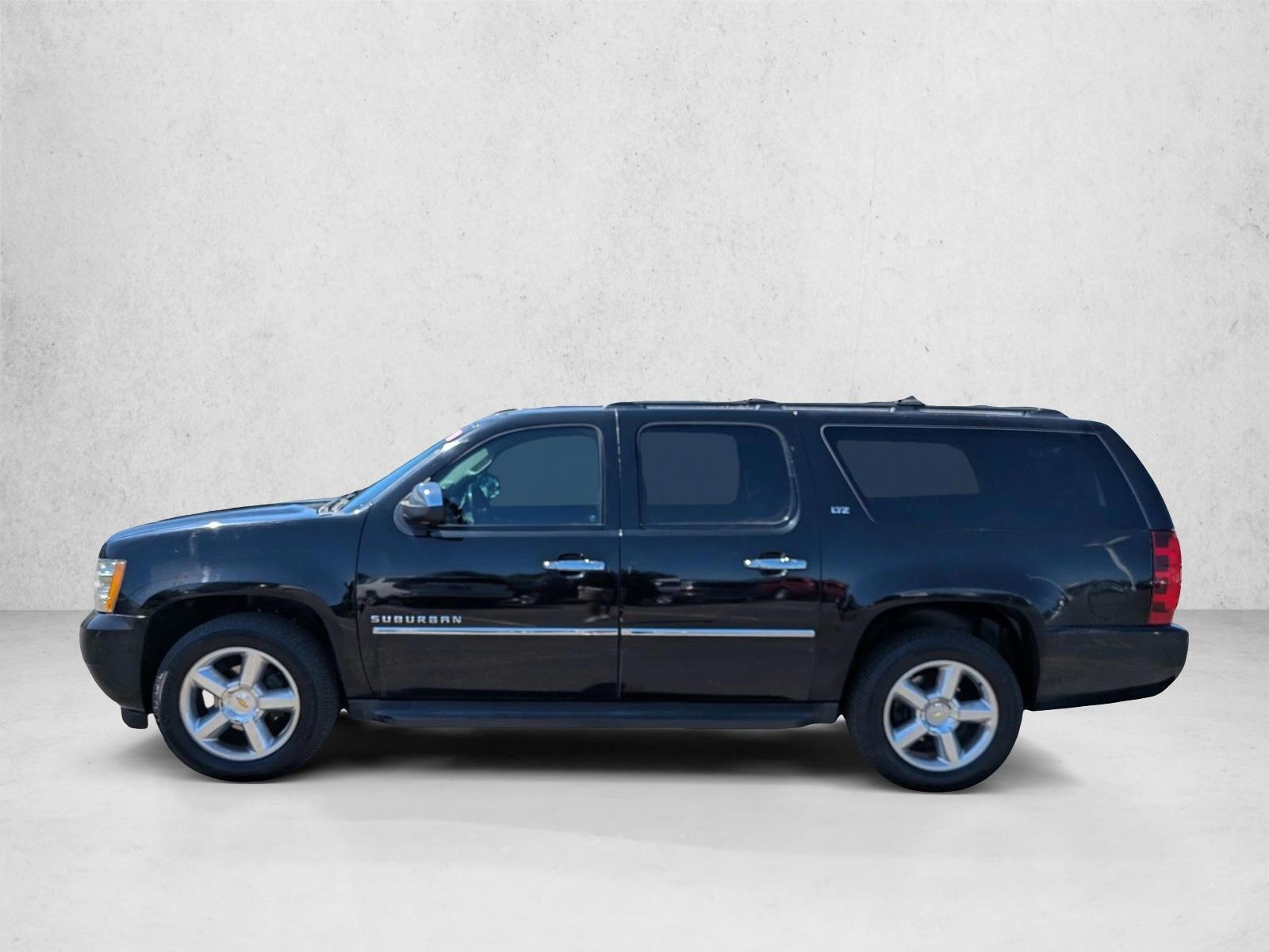 Thumbnail: 2010 Chevrolet Suburban - 2
