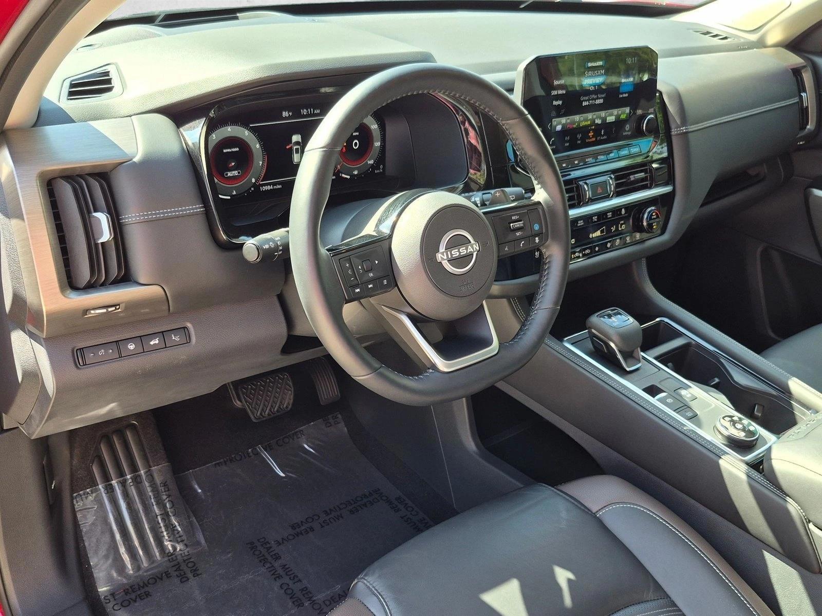 Thumbnail: 2023 Nissan Pathfinder - 3
