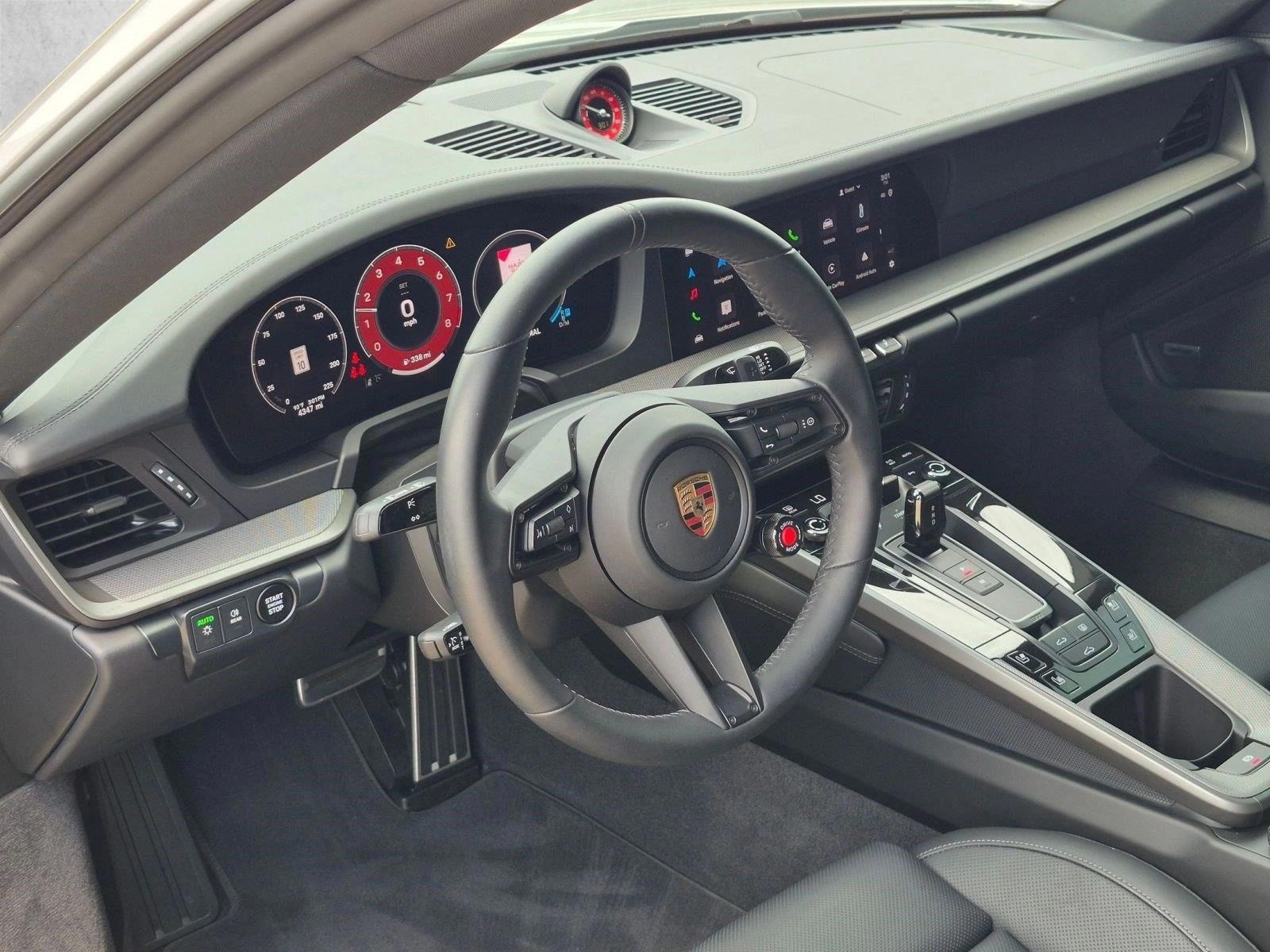 Thumbnail: 2025 Porsche 911 - 3