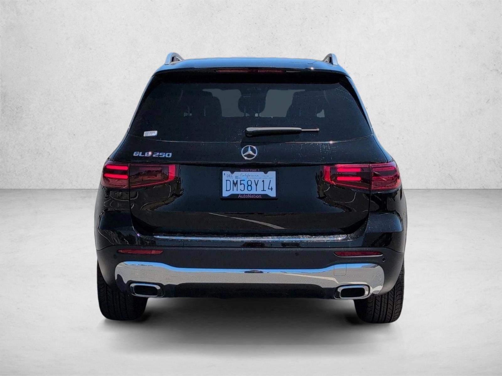 2025 Mercedes-Benz GLB Base - Photo 8