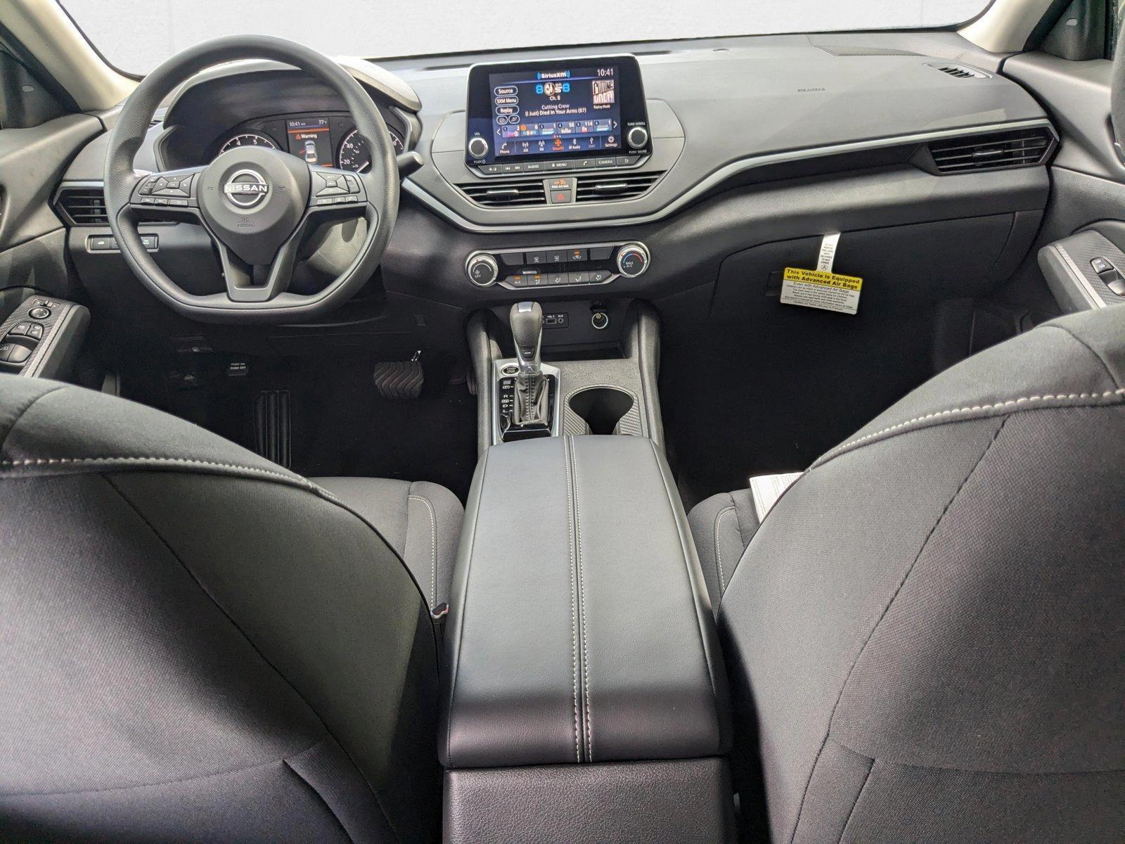 Thumbnail: 2025 Nissan Altima - 4
