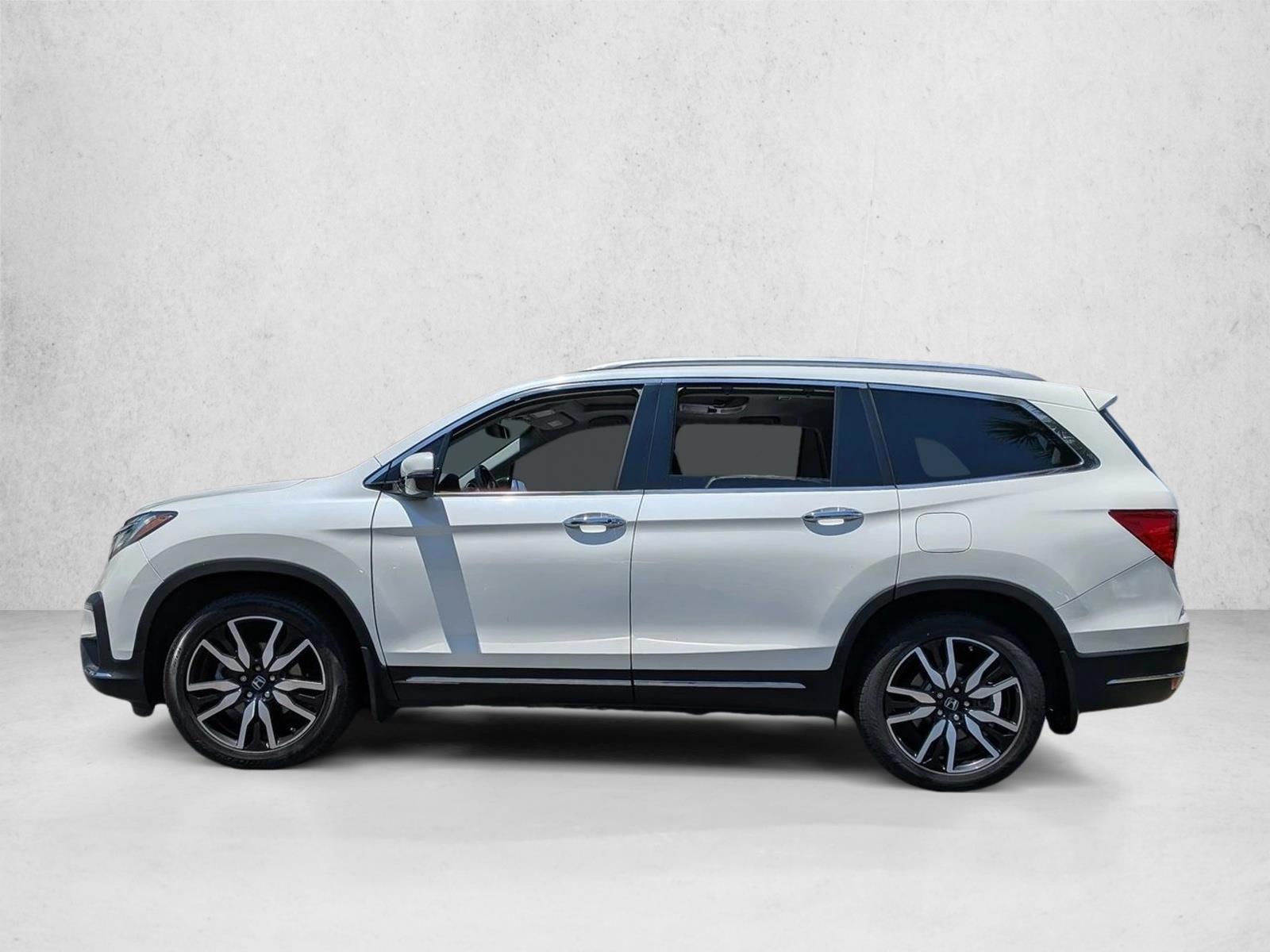 Thumbnail: 2019 Honda Pilot - 2