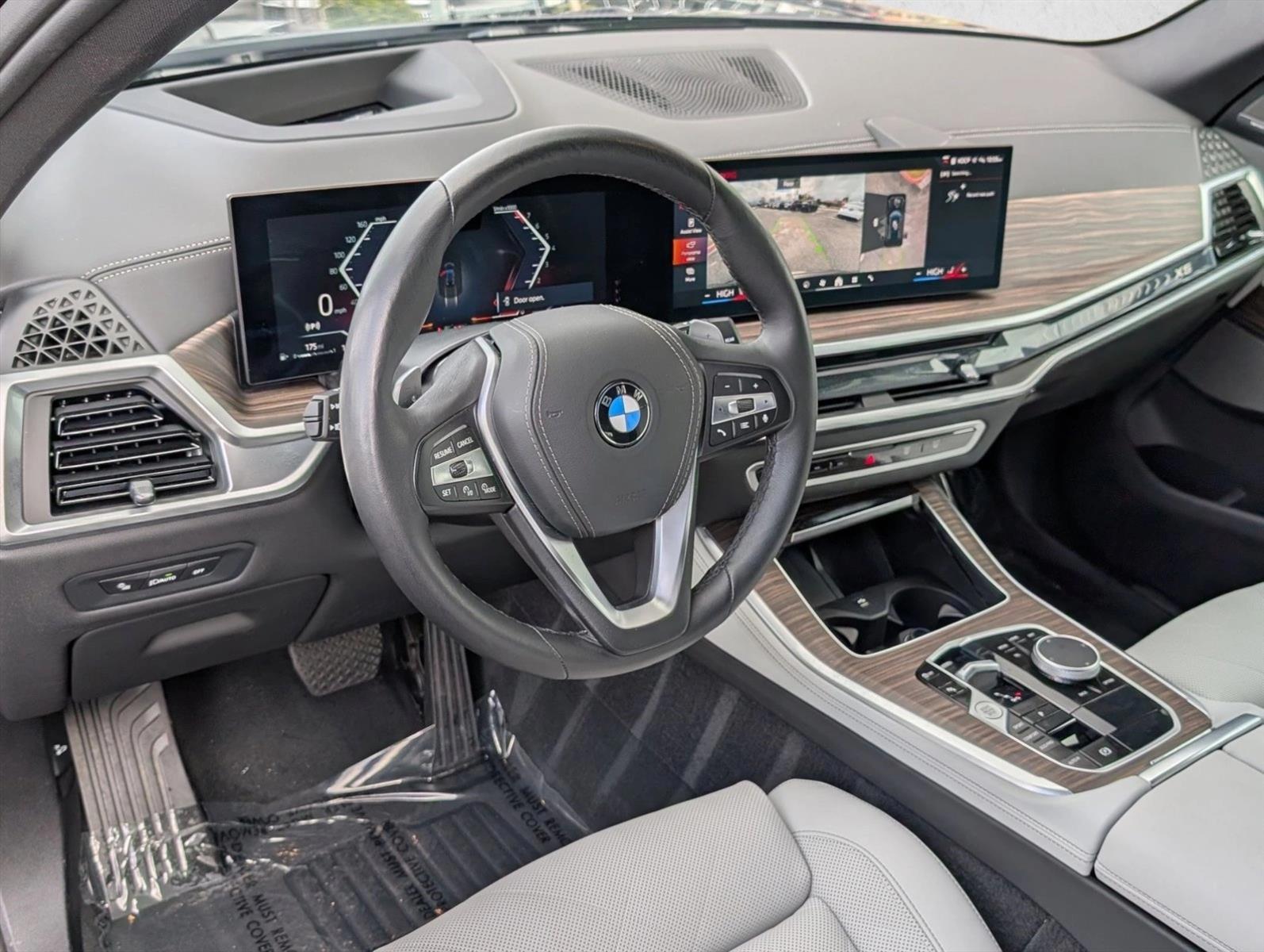 Thumbnail: 2026 BMW X5 - 3