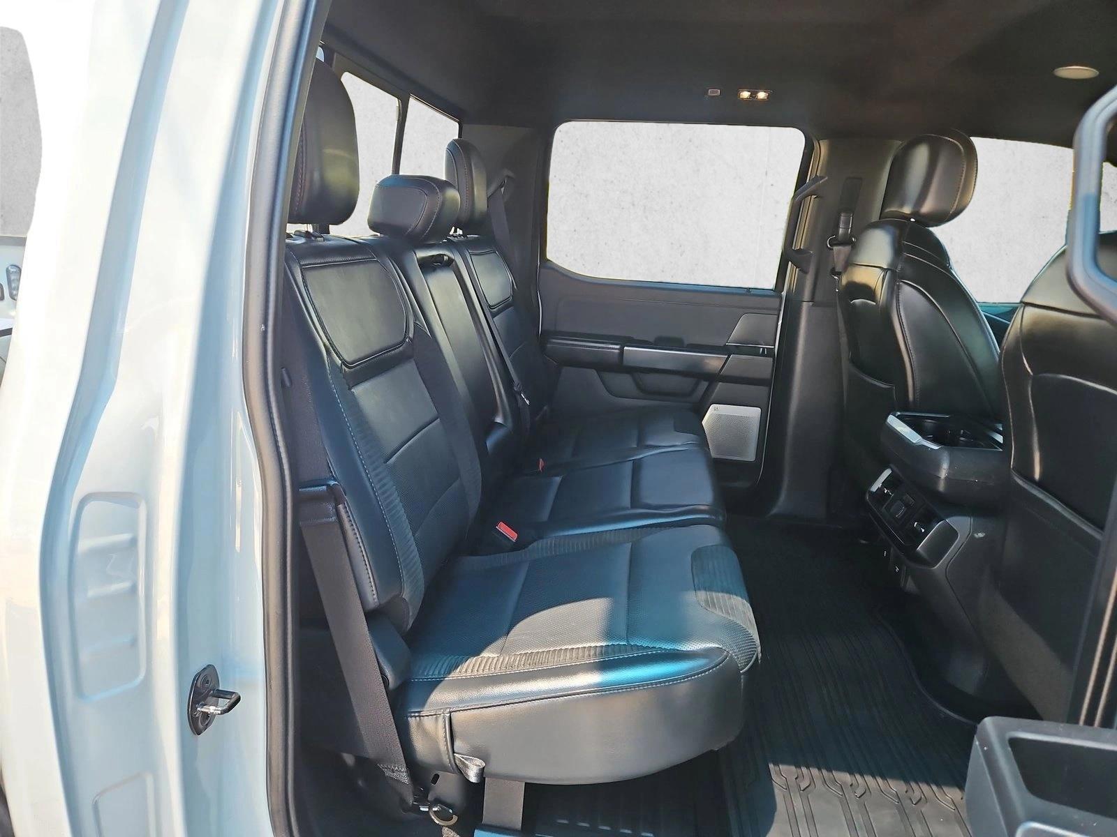 2023 Ford F-150 Raptor - Photo 25