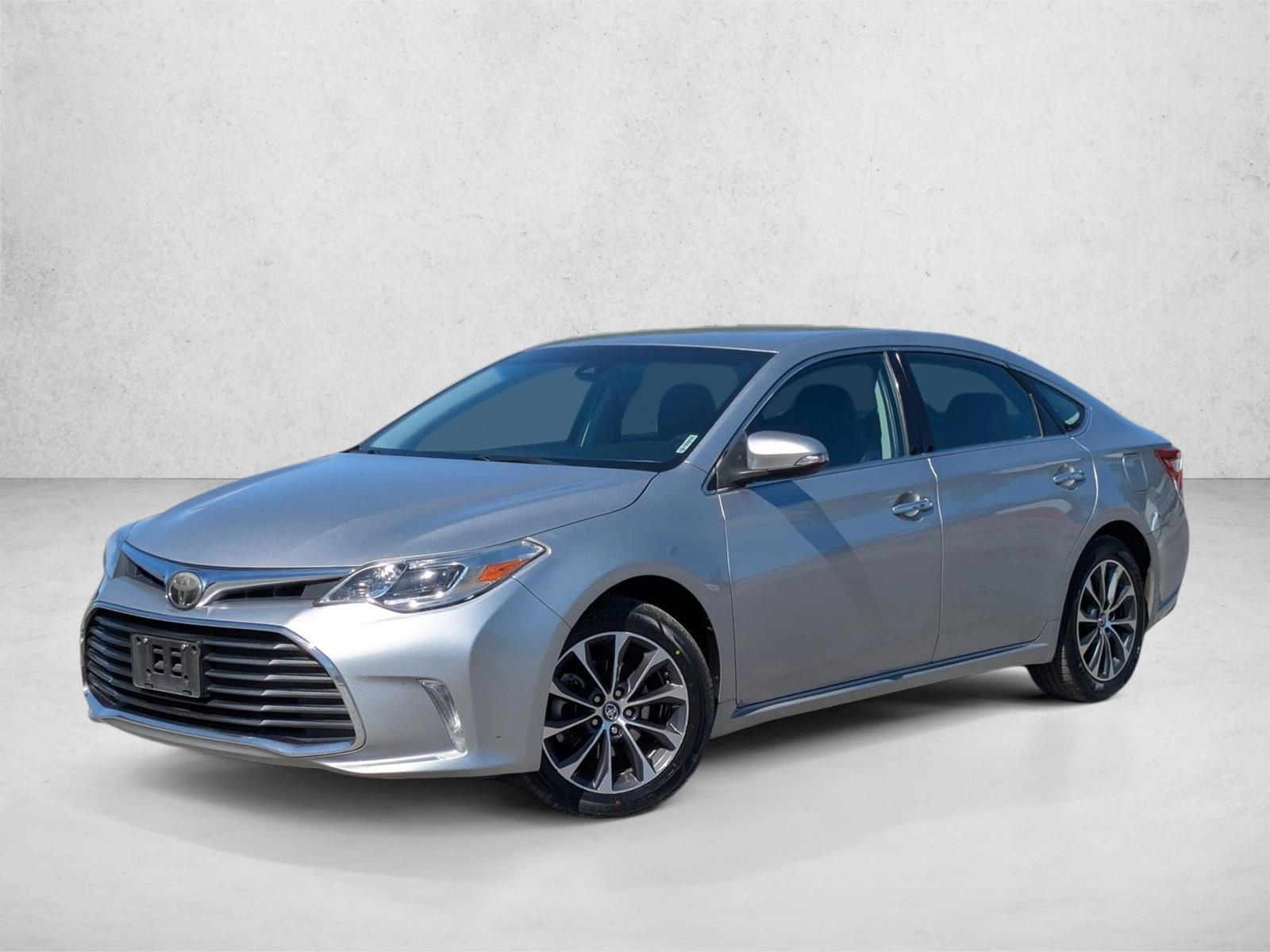 Thumbnail: 2017 Toyota Avalon - 1