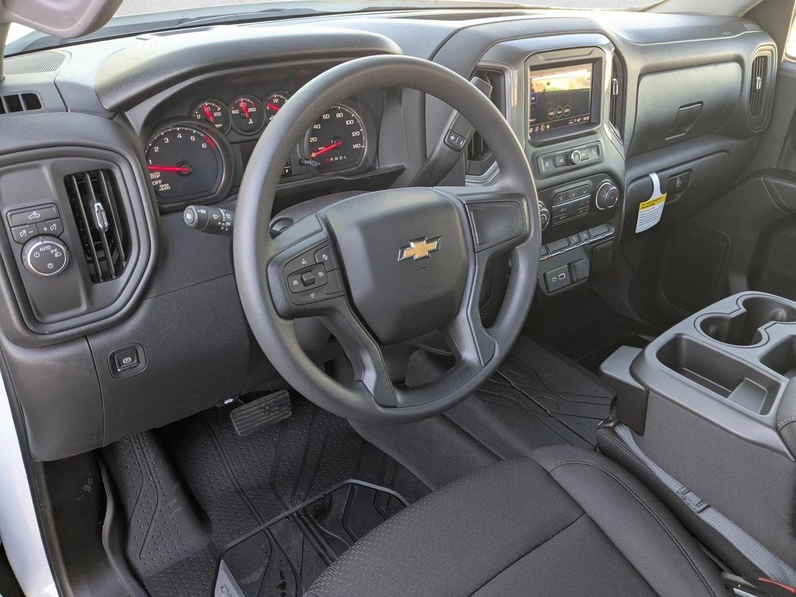Thumbnail: 2026 Chevrolet Silverado 1500 - 3