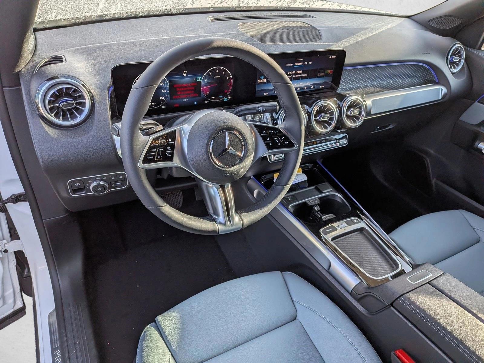 Thumbnail: 2026 Mercedes-Benz GLB - 3