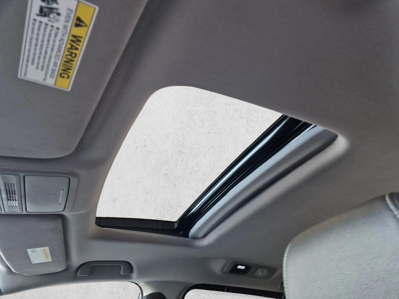 2024 Honda Odyssey EX-L - Photo 15