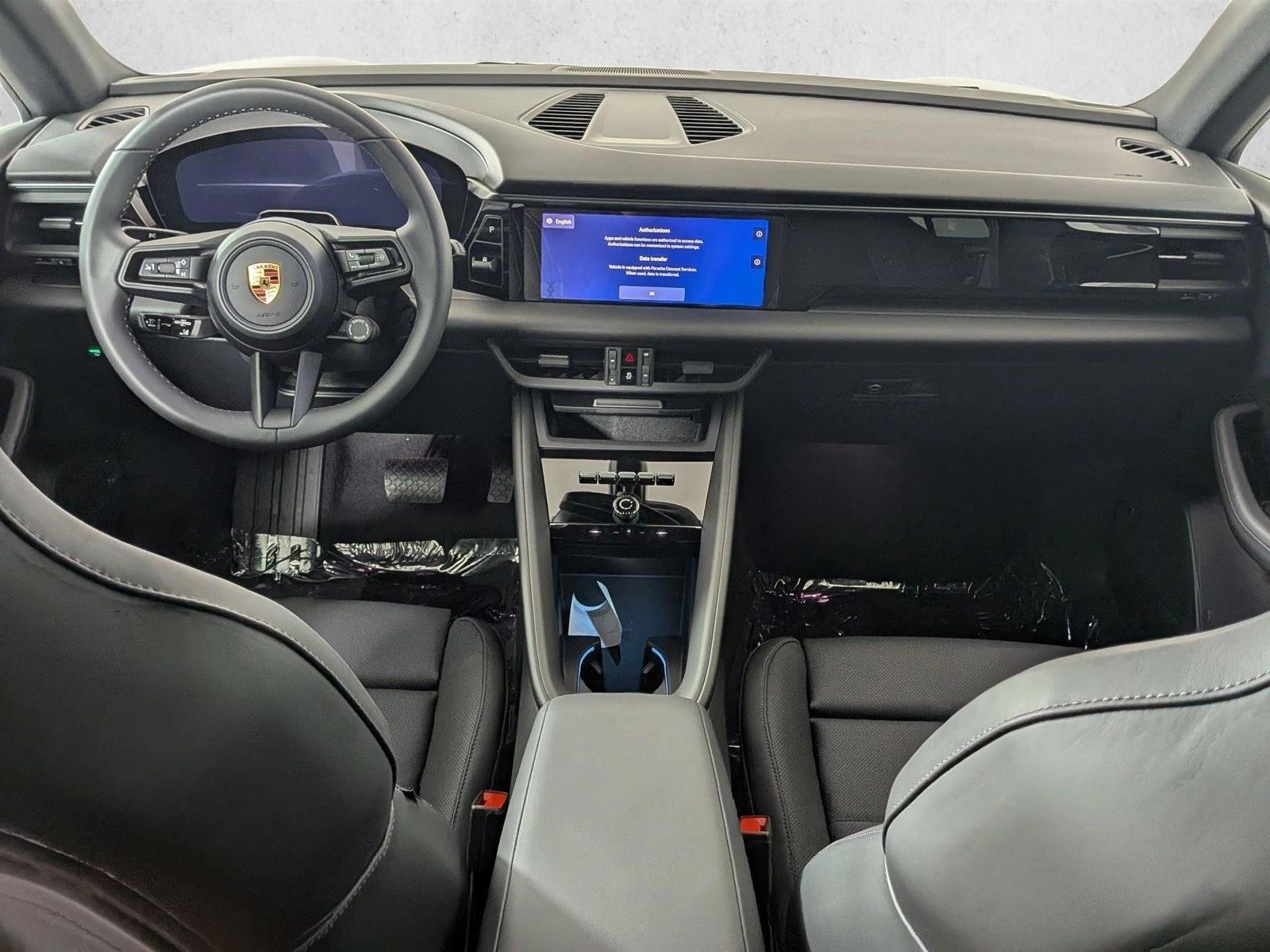 Thumbnail: 2026 Porsche Macan - 5