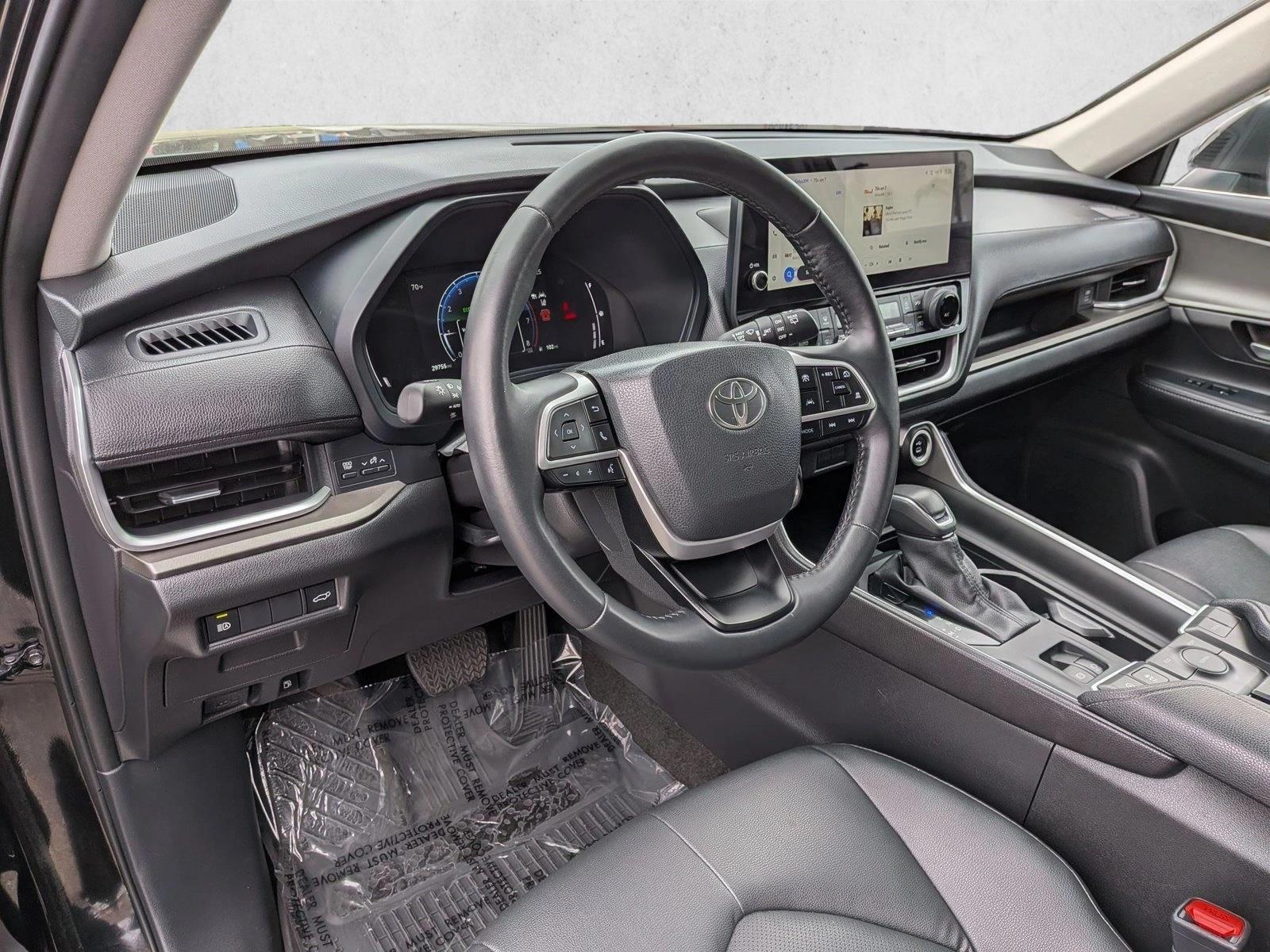 Thumbnail: 2025 Toyota Grand Highlander - 3