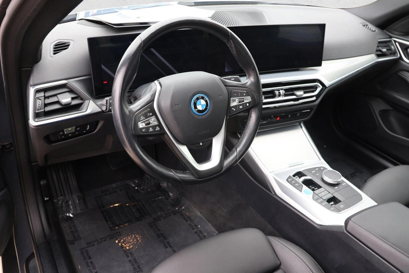 Thumbnail: 2023 BMW i4 - 3