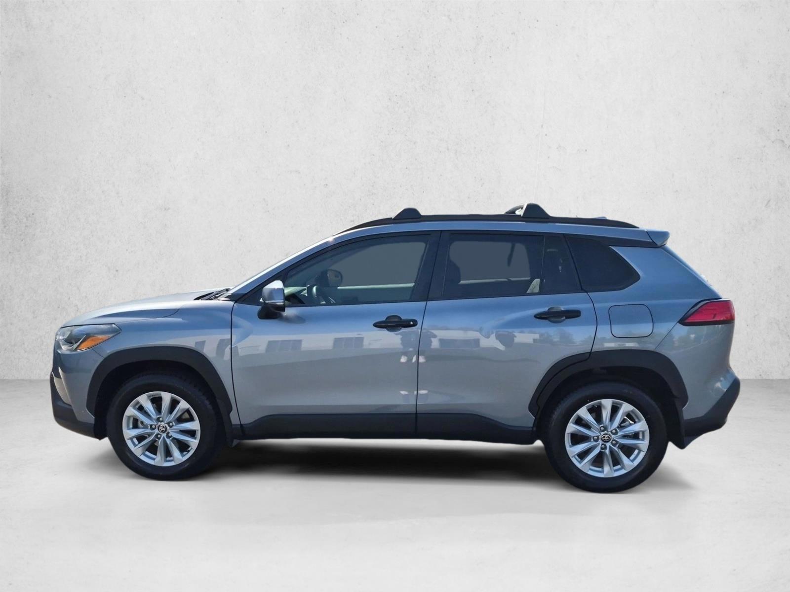 Thumbnail: 2022 Toyota Corolla Cross - 2