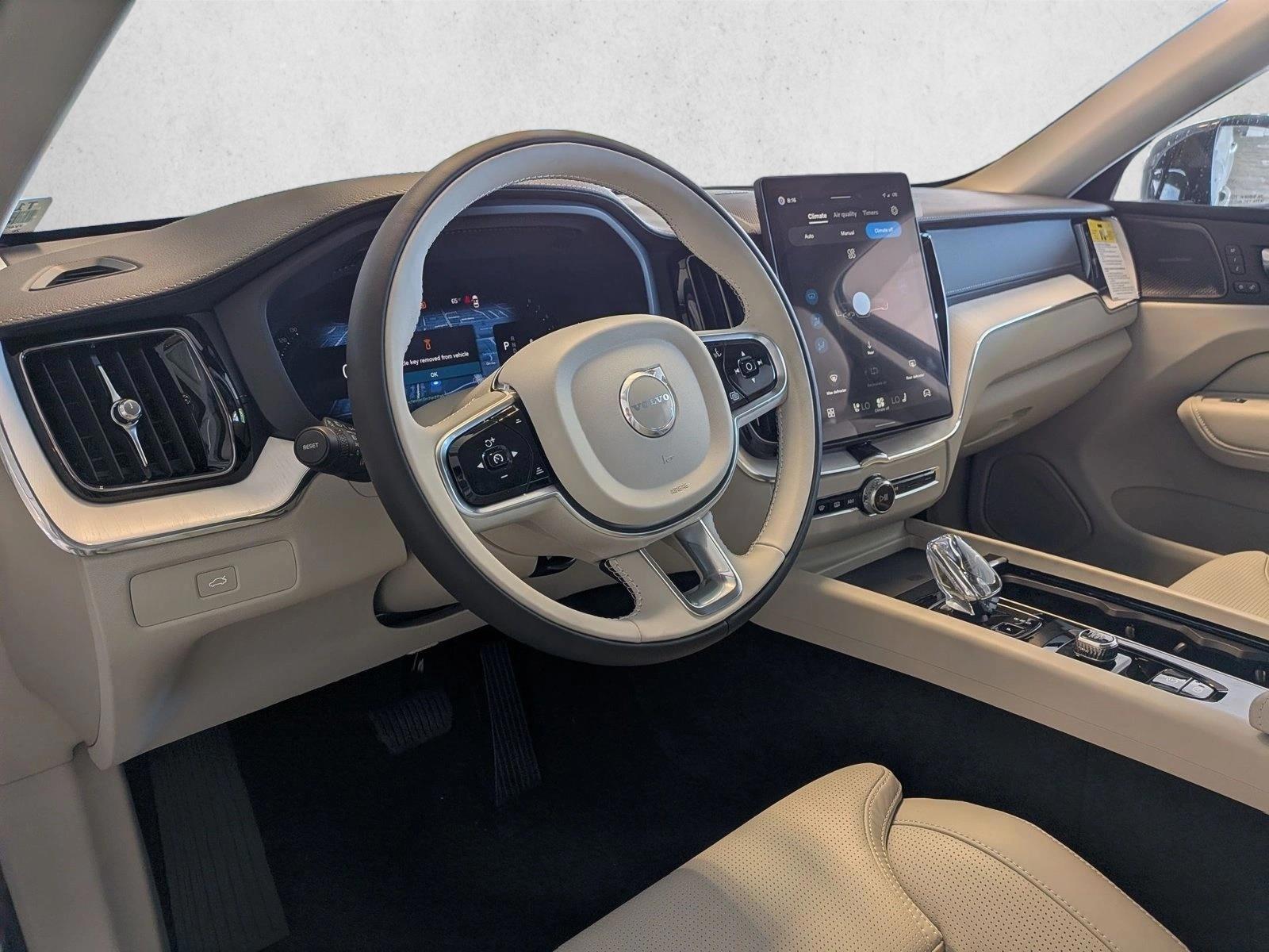 Thumbnail: 2026 Volvo XC60 - 3