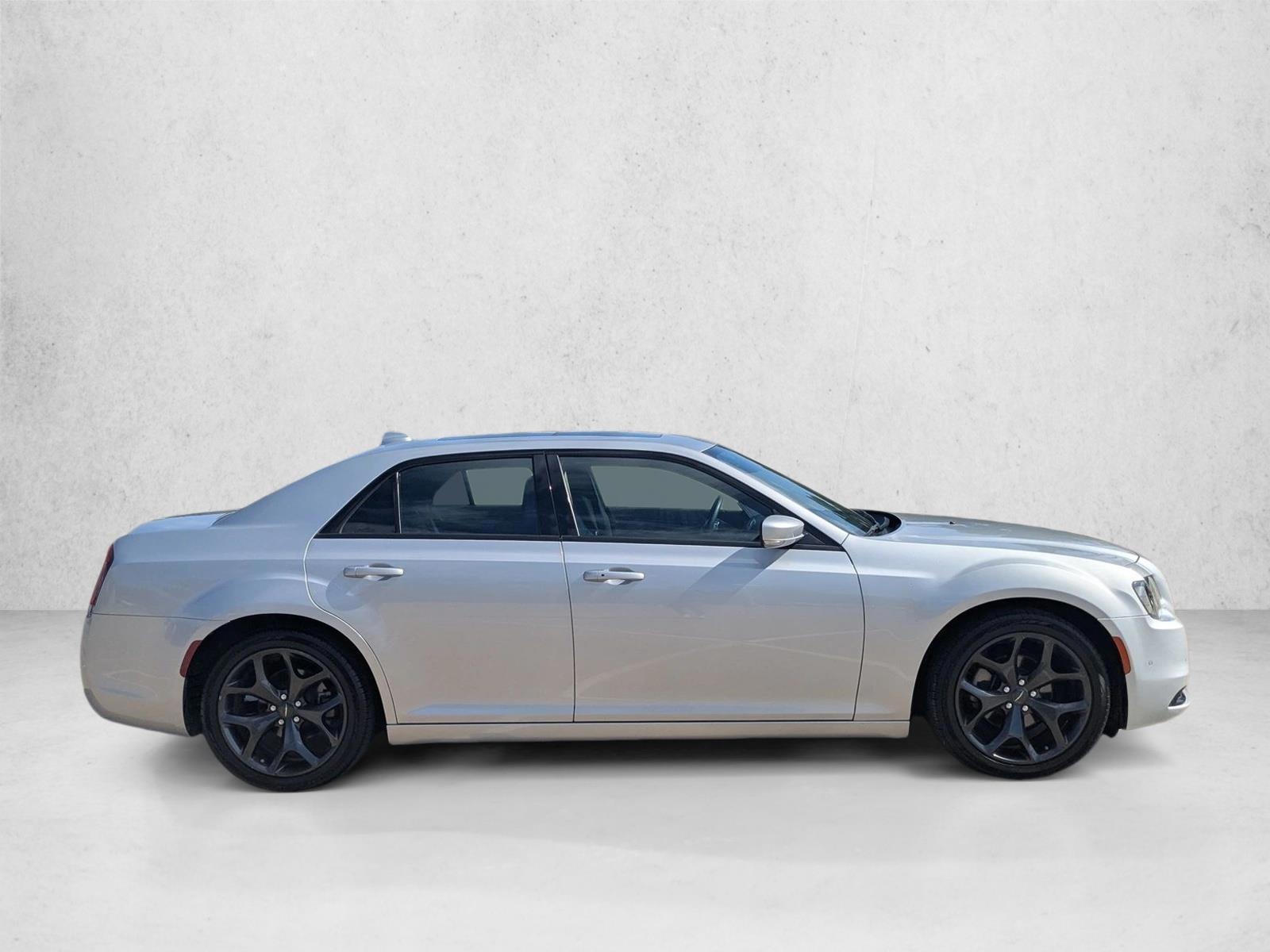 2023 Chrysler 300