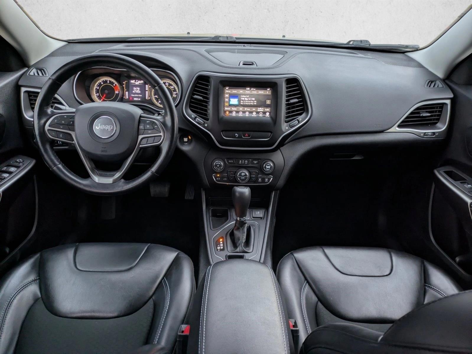 Thumbnail: 2020 Jeep Cherokee - 4