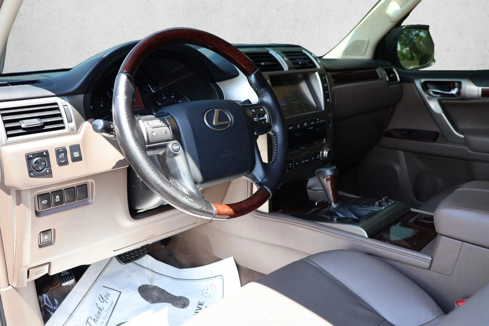 Thumbnail: 2018 Lexus GX - 3