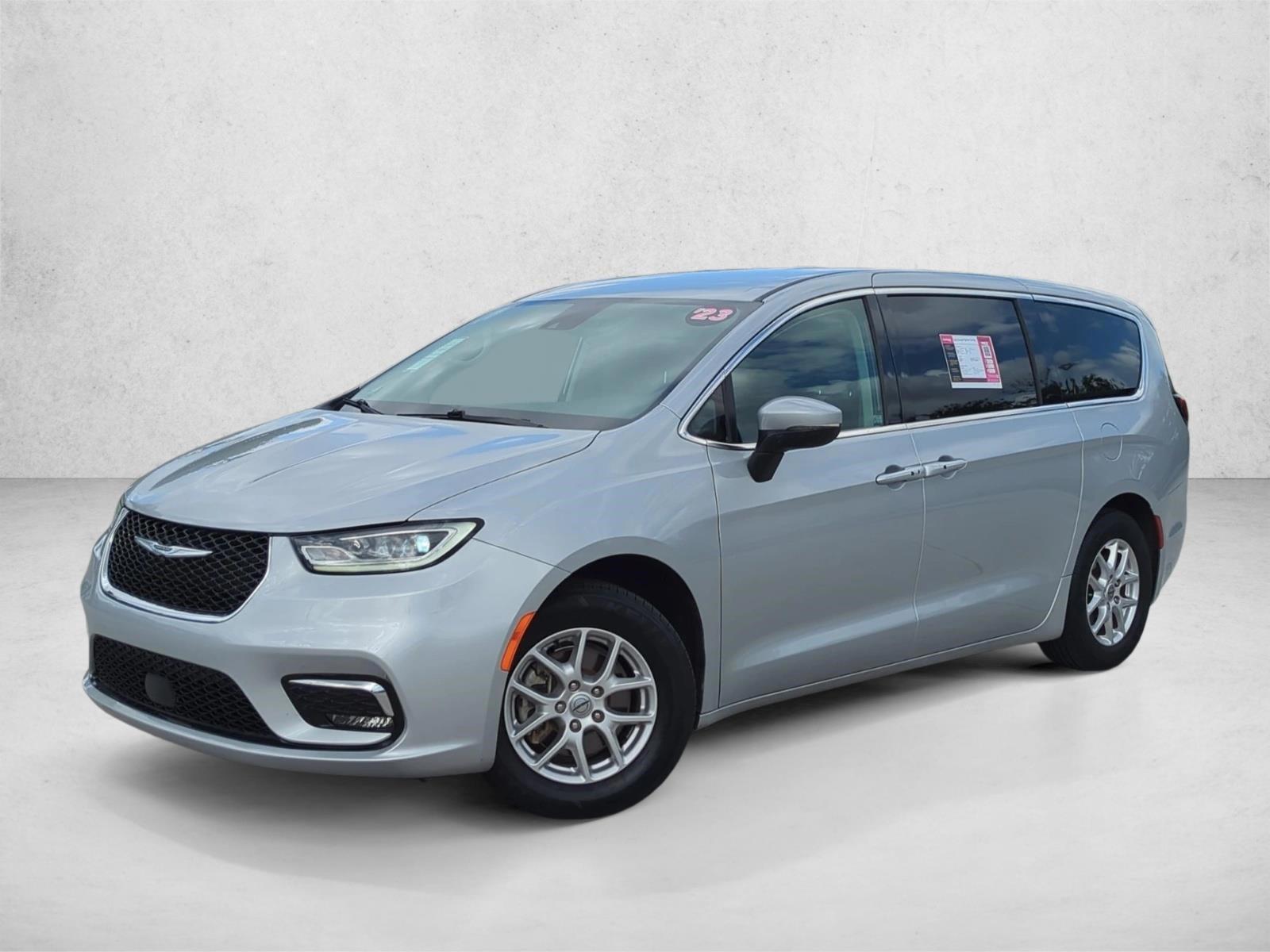 Thumbnail: 2023 Chrysler Pacifica - 1