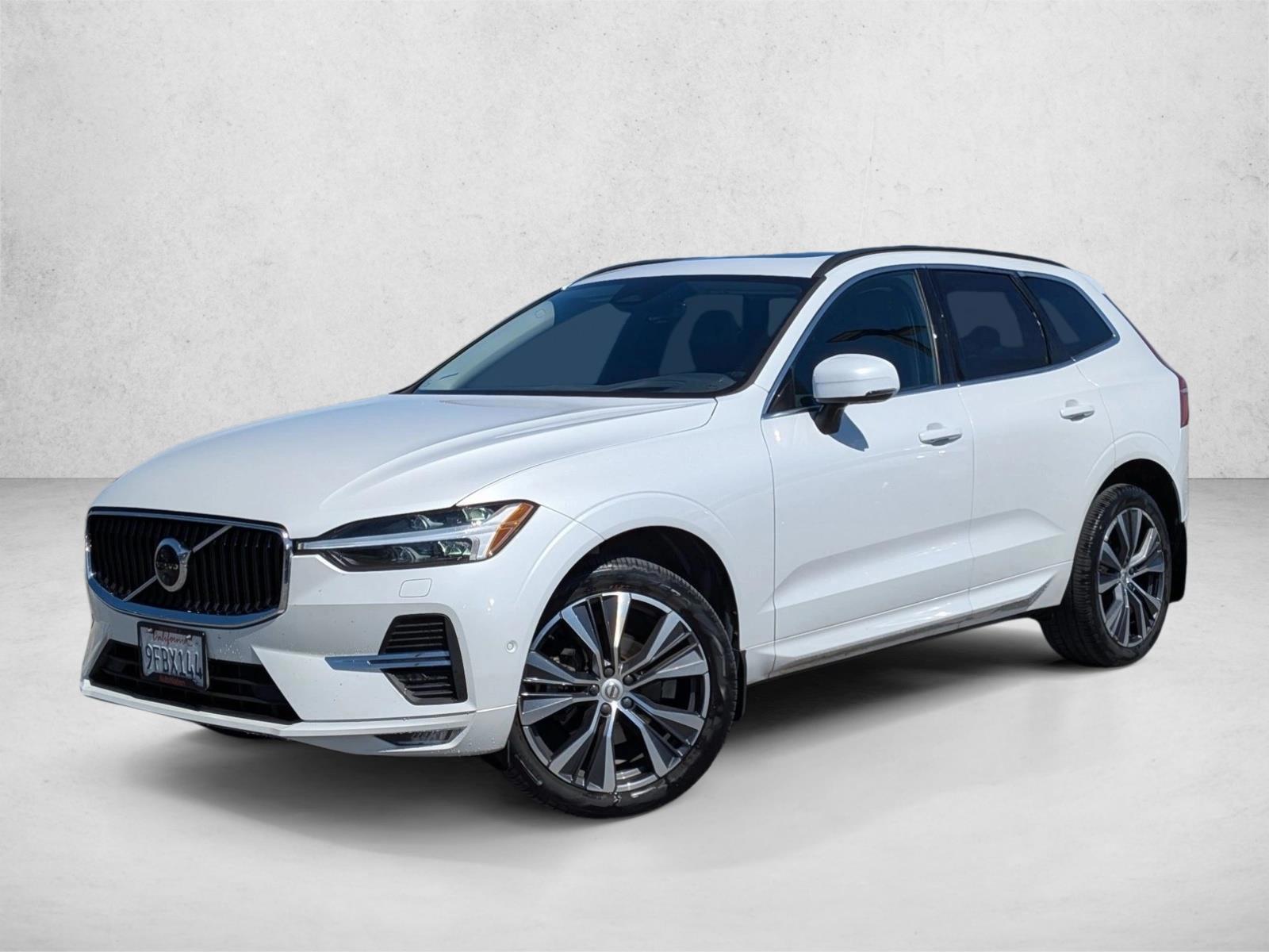 Thumbnail: 2022 Volvo XC60 - 1