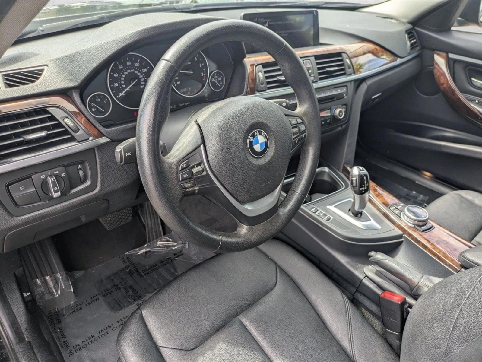Thumbnail: 2014 BMW 3 Series - 3