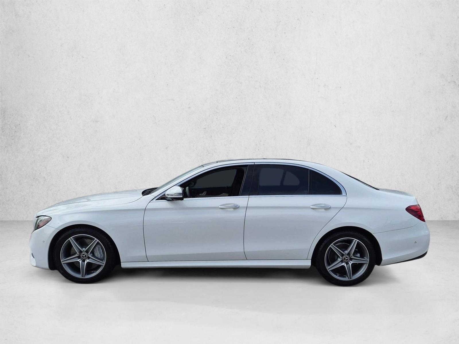 Thumbnail: 2020 Mercedes-Benz E-Class - 2