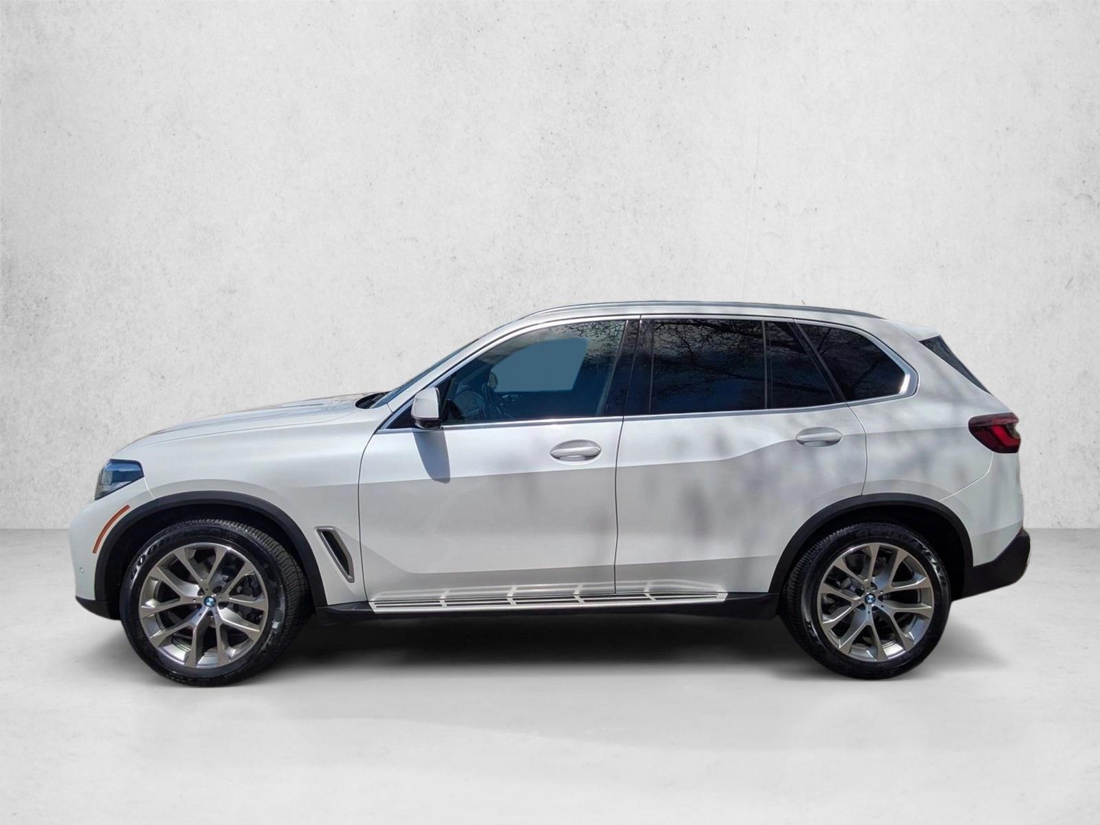 Thumbnail: 2023 BMW X5 - 2