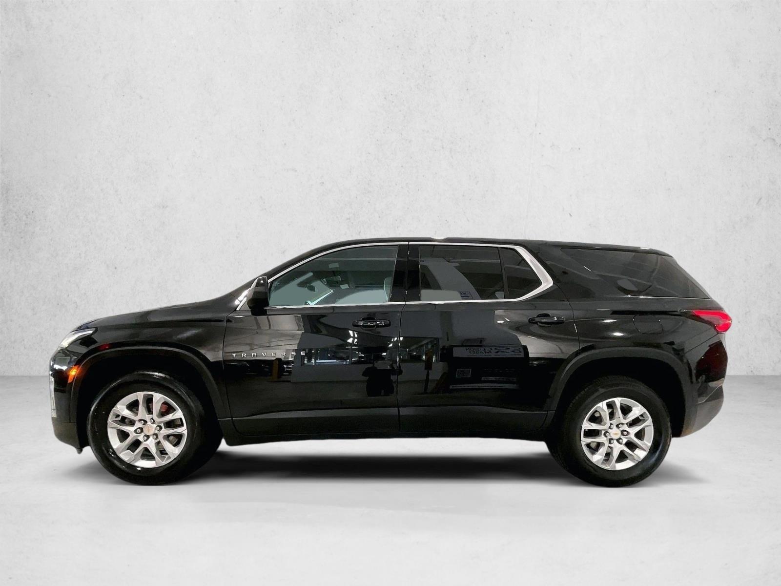 Thumbnail: 2023 Chevrolet Traverse - 2