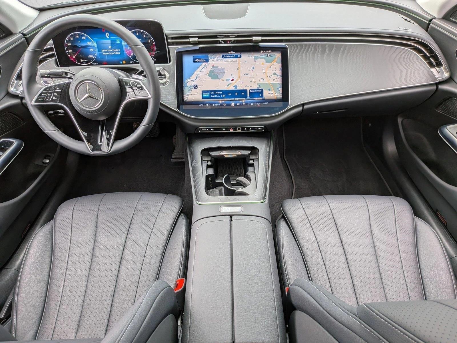 Thumbnail: 2025 Mercedes-Benz E-Class - 4