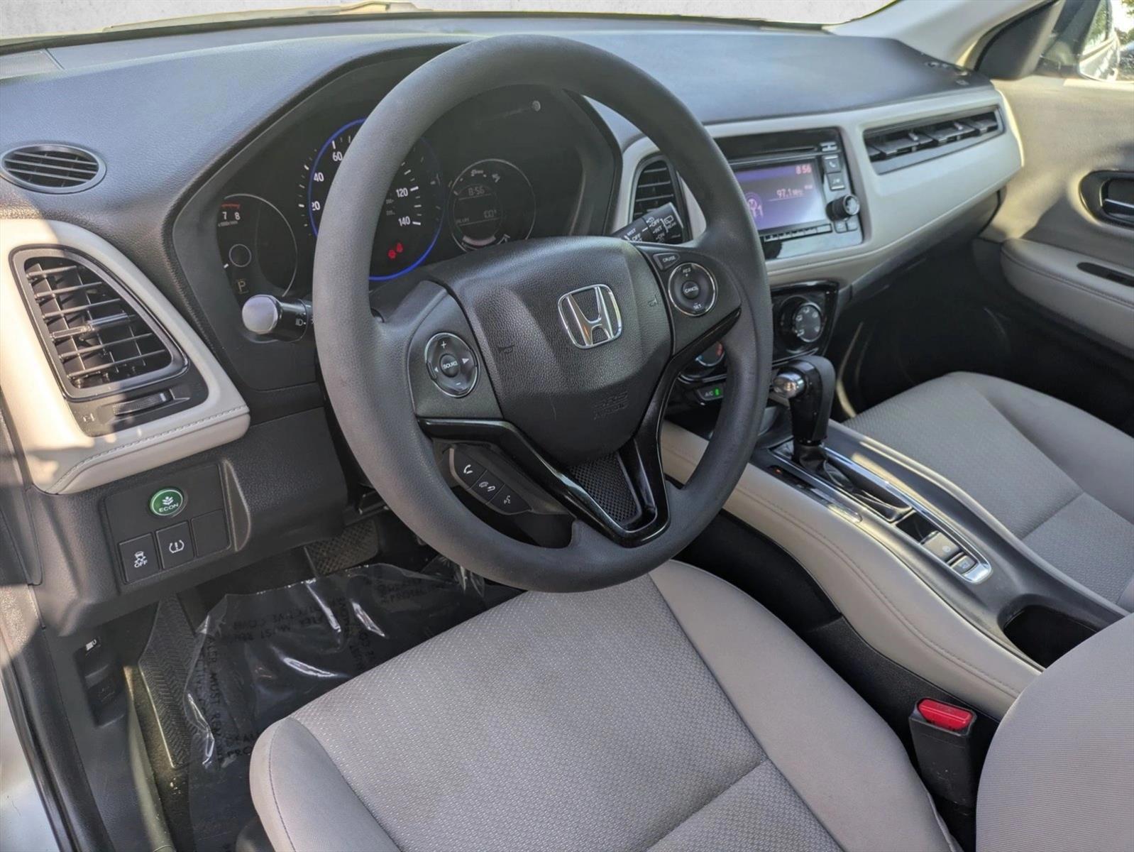 Thumbnail: 2018 Honda HR-V - 3