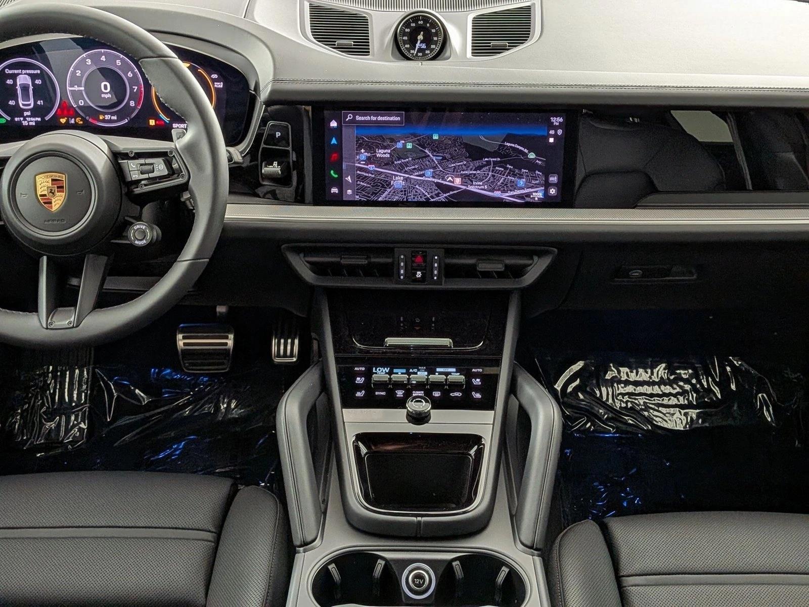 Thumbnail: 2026 Porsche Cayenne - 4