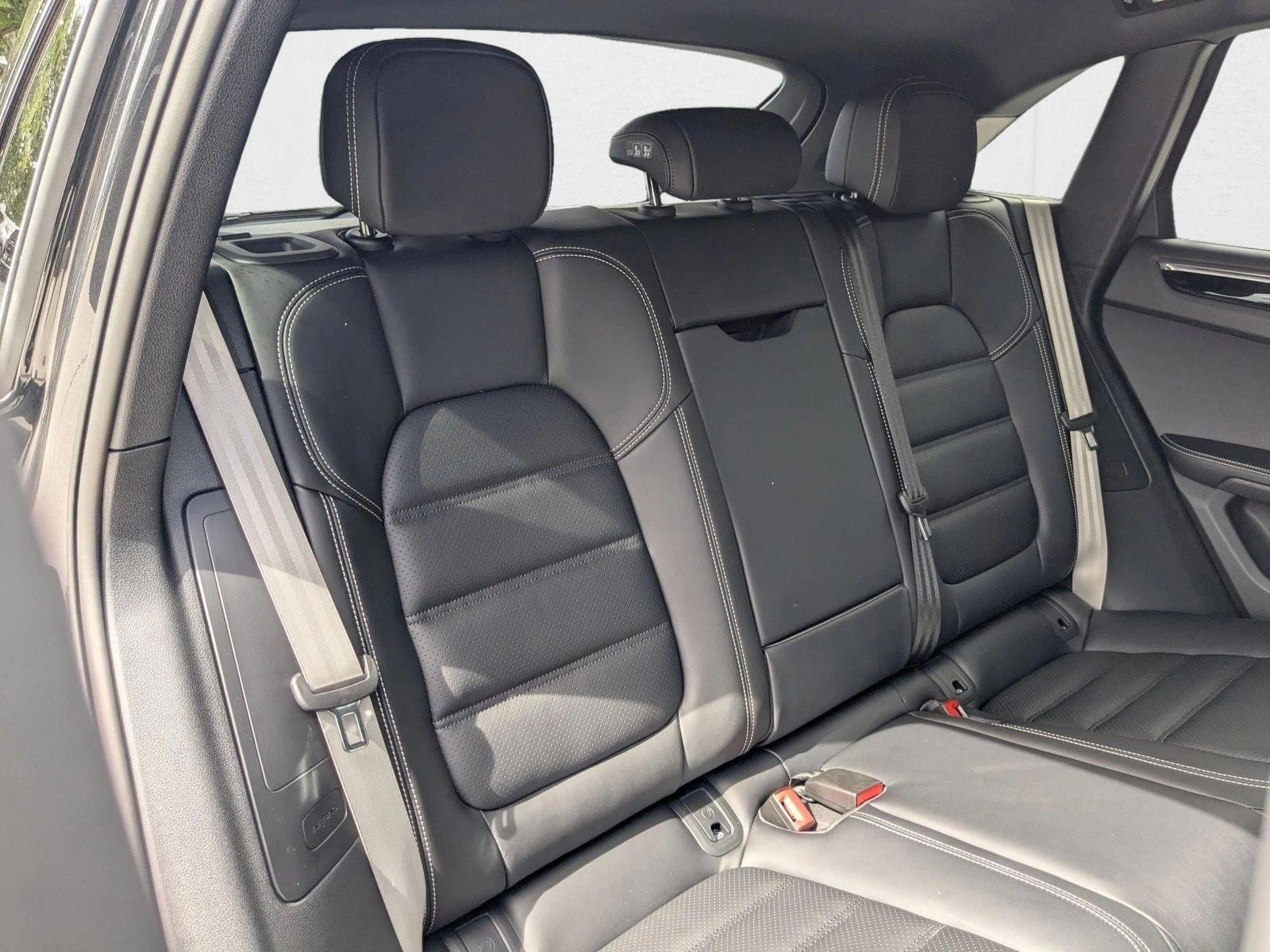 2025 Porsche Macan S - Photo 23