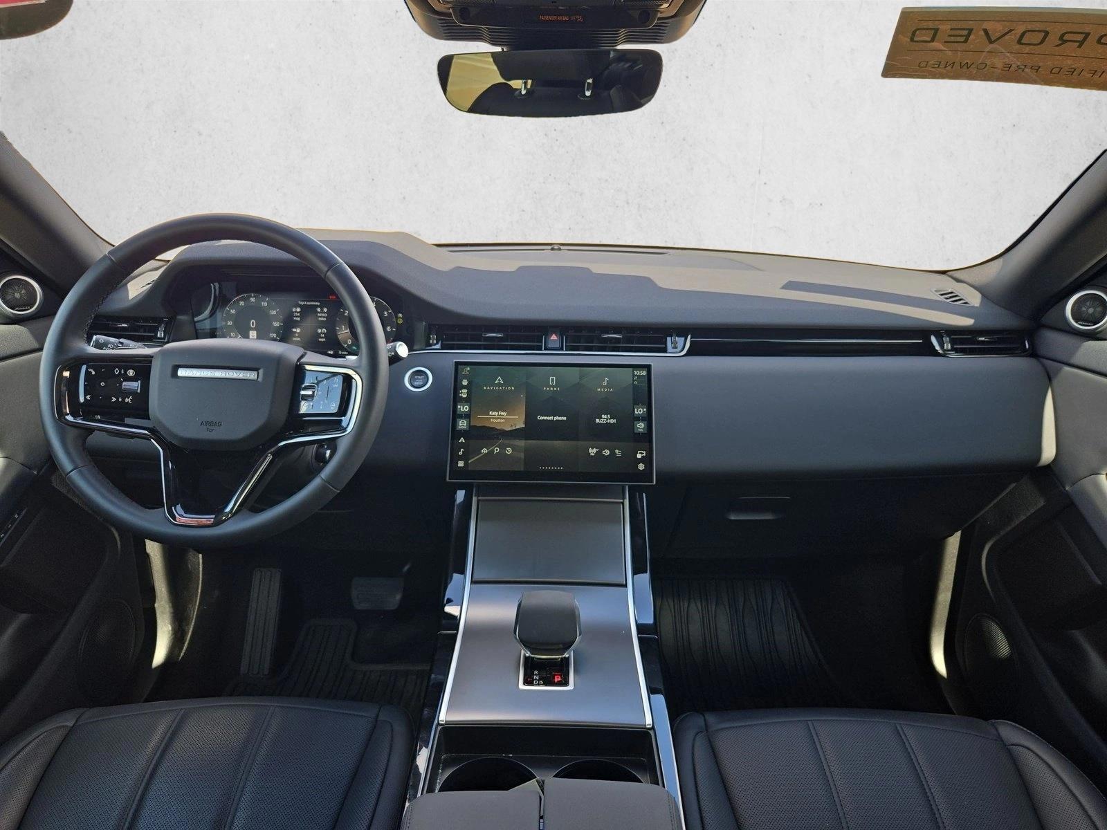 Thumbnail: 2026 Land Rover Range Rover Evoque - 3