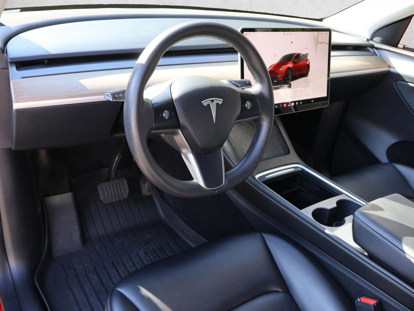 Thumbnail: 2023 Tesla Model Y - 3